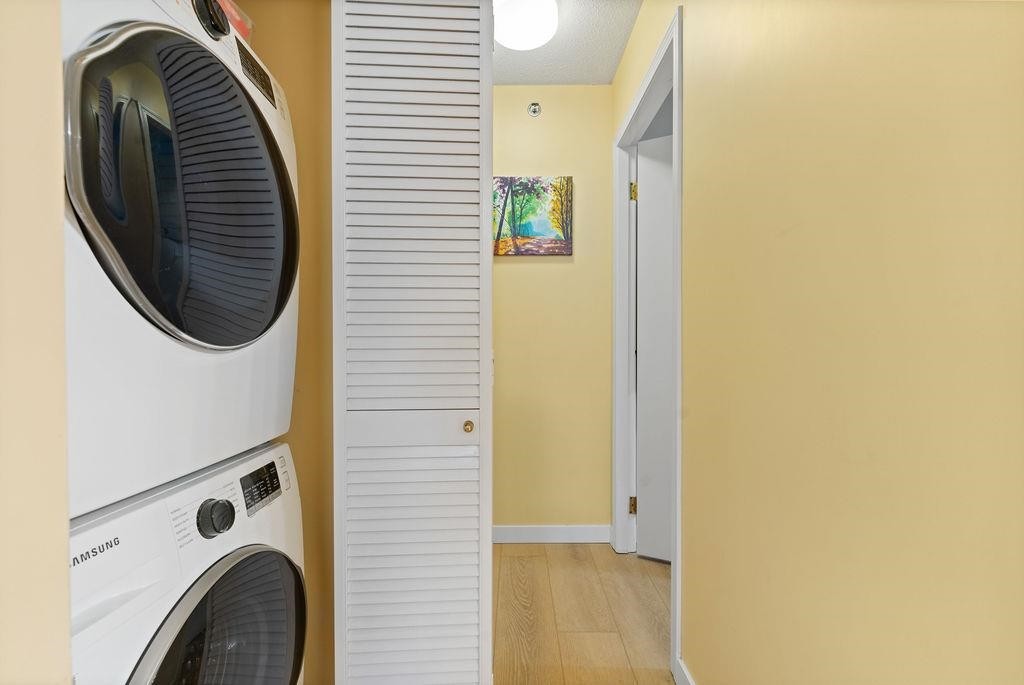 404-238 Alvin Narod Mews, Vancouver, BC