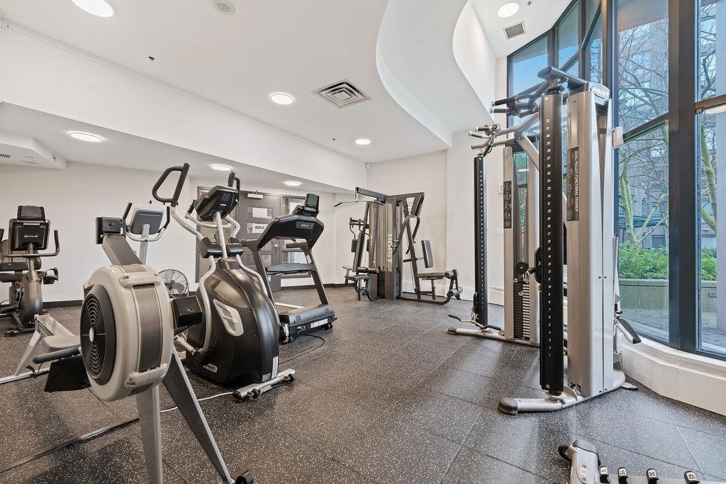 404-238 Alvin Narod Mews, Vancouver, BC