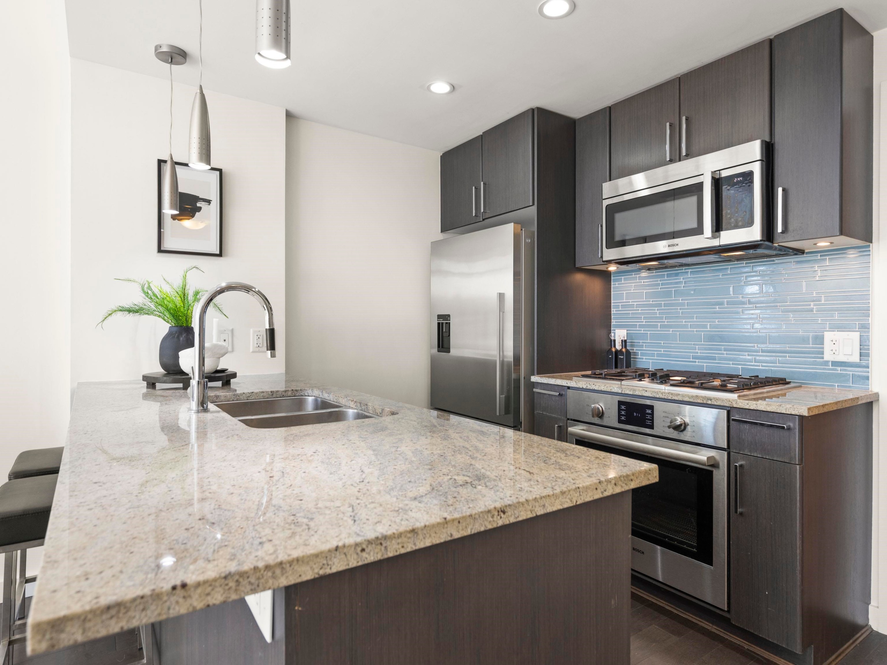 608-38 1St Avenue W, Vancouver, BC