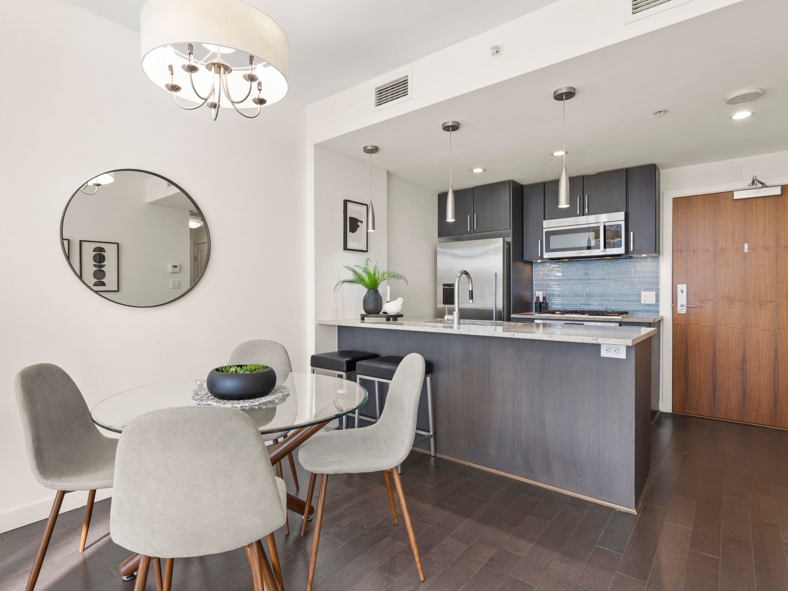 608-38 1St Avenue W, Vancouver, BC