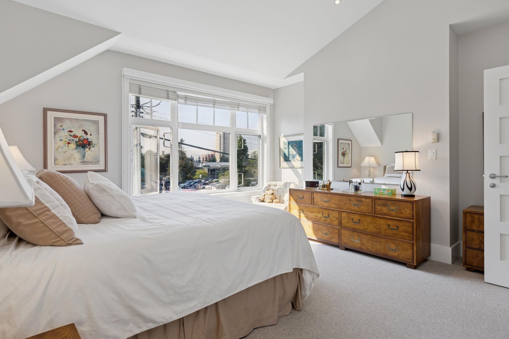 2133 Gordon Avenue, West Vancouver, BC