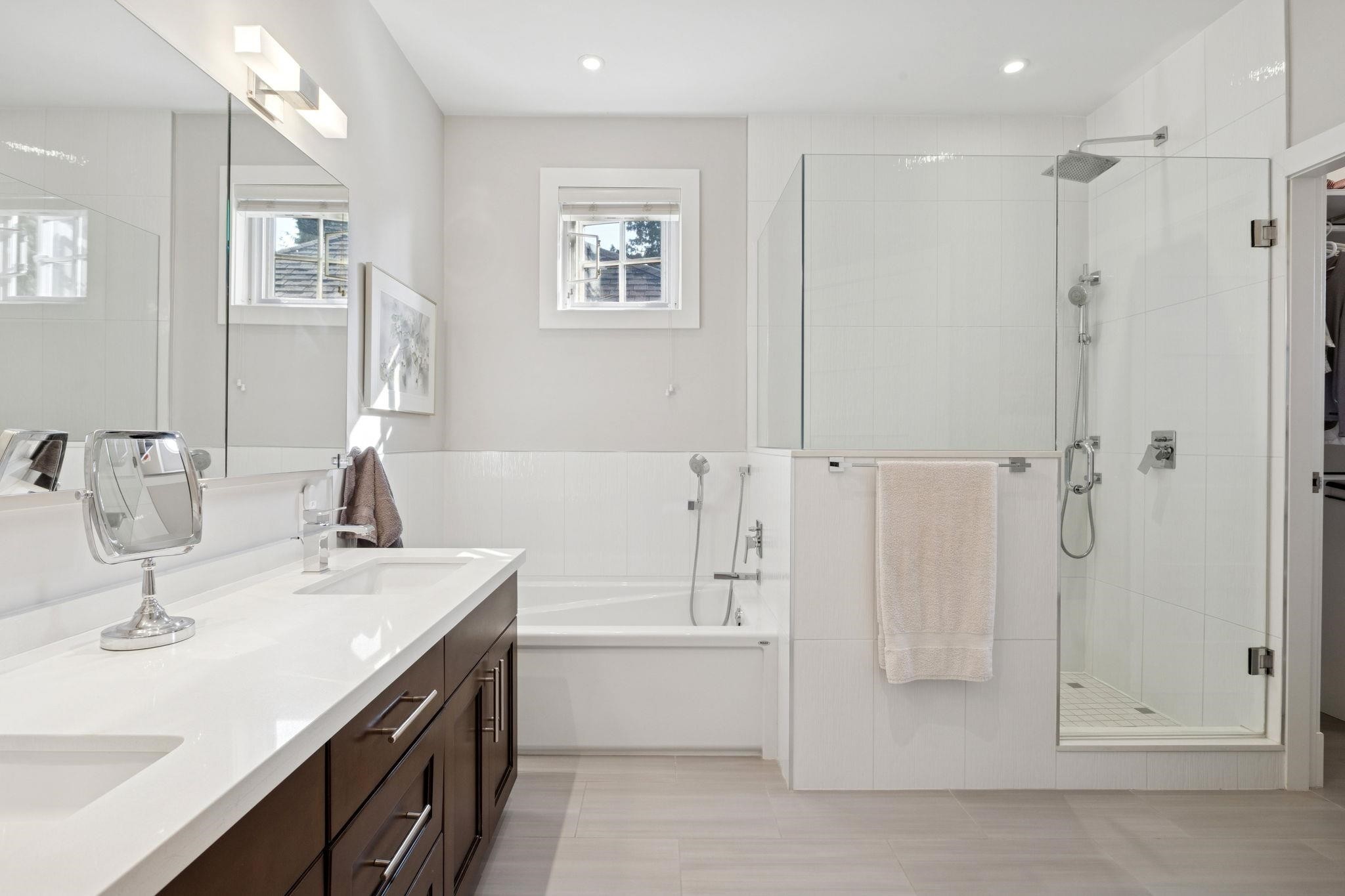 2133 Gordon Avenue, West Vancouver, BC