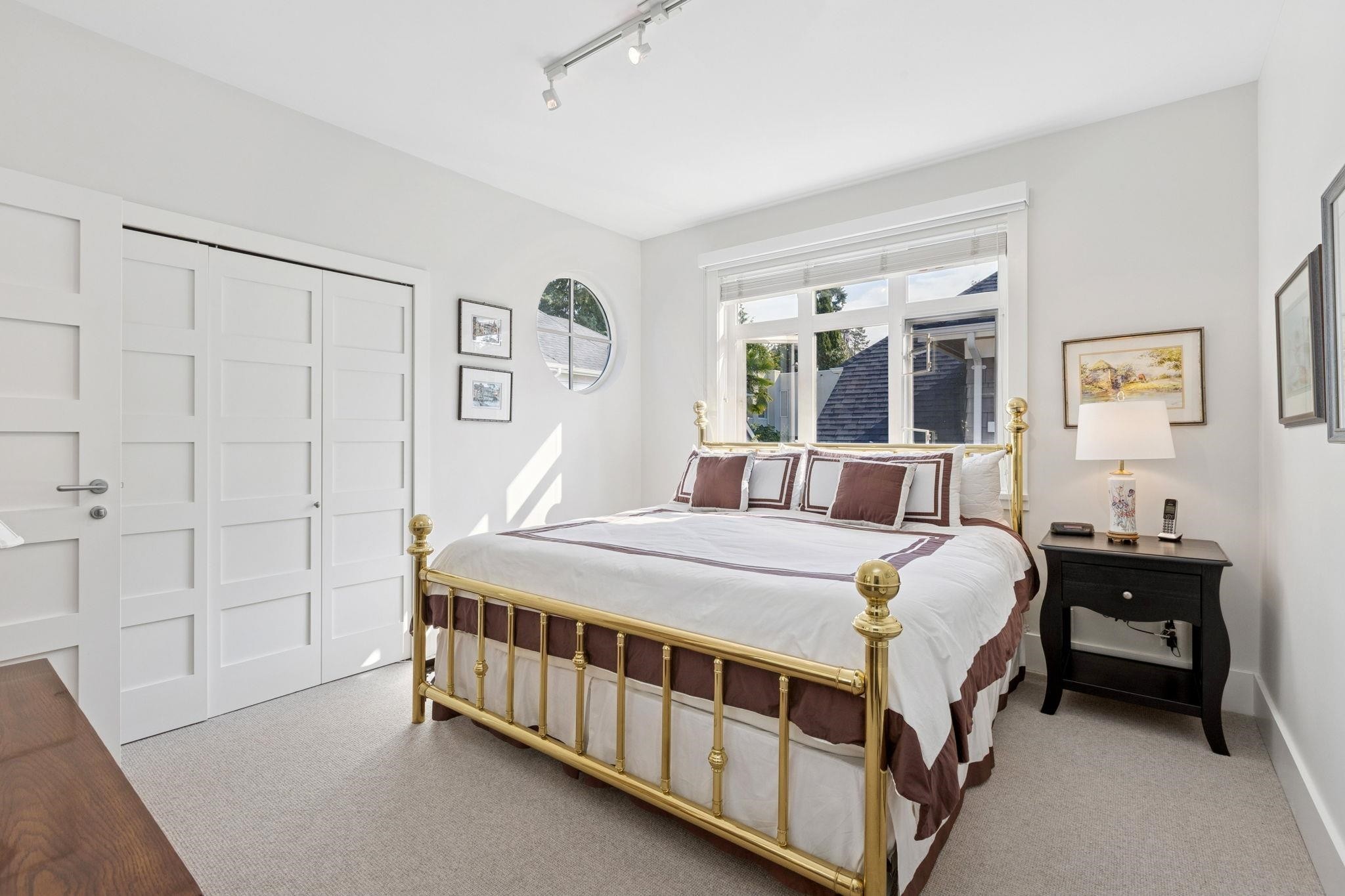 2133 Gordon Avenue, West Vancouver, BC