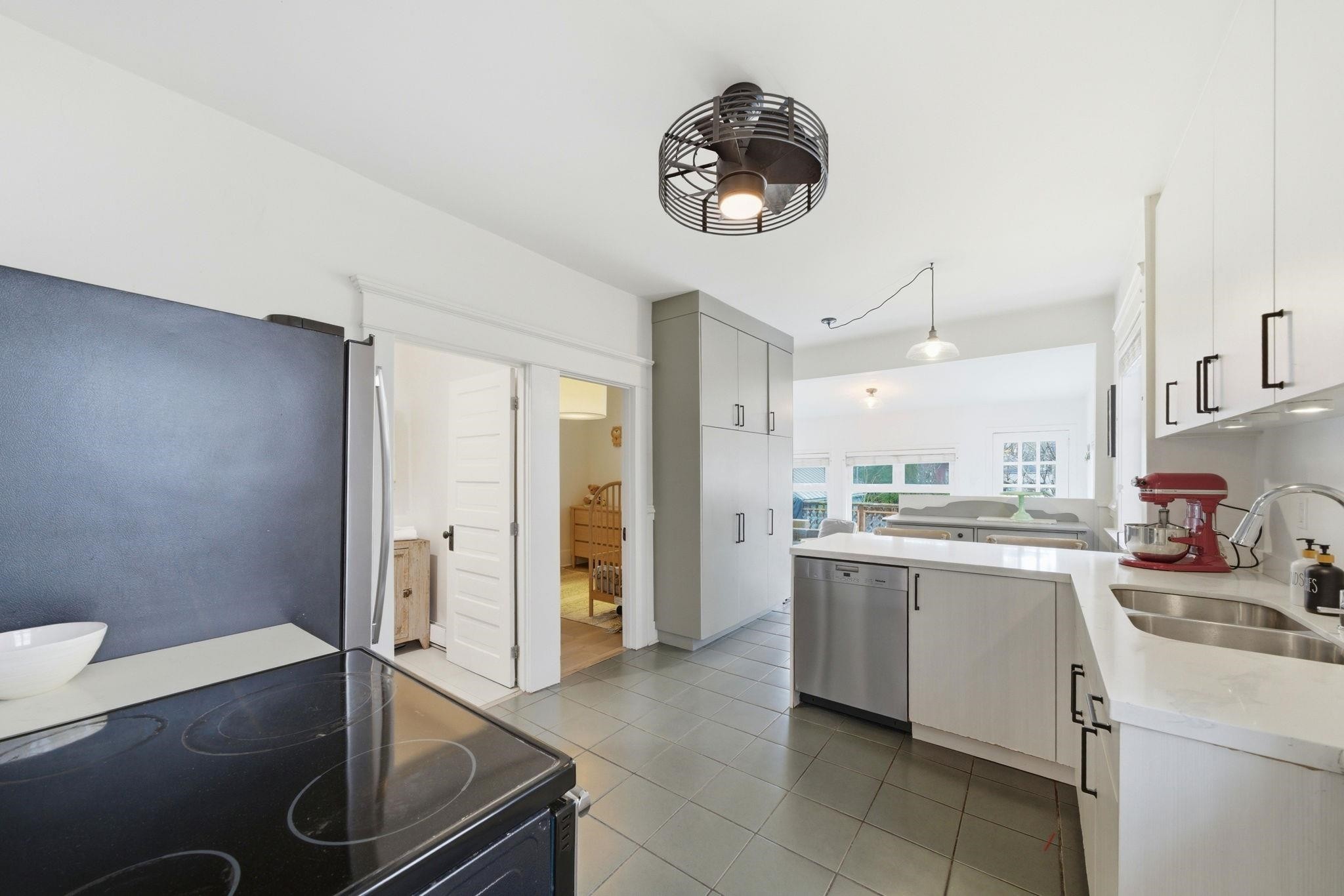 1944 Charles Street, Vancouver, BC