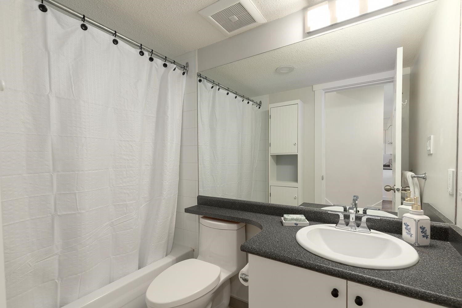 207-2211 Wall Street, Vancouver, BC