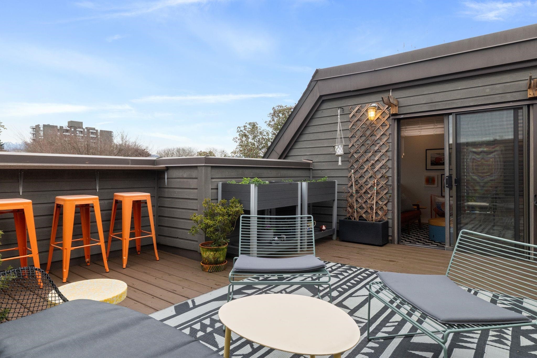 305-2001 Balsam Street, Vancouver, BC