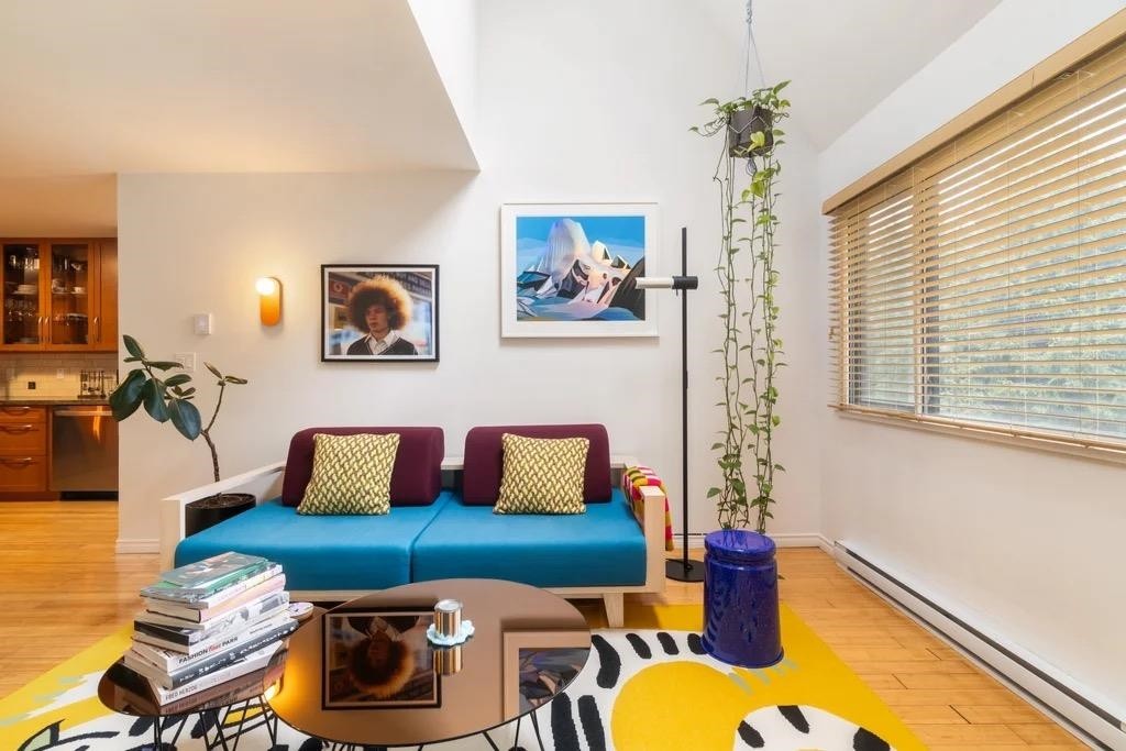 305-2001 Balsam Street, Vancouver, BC