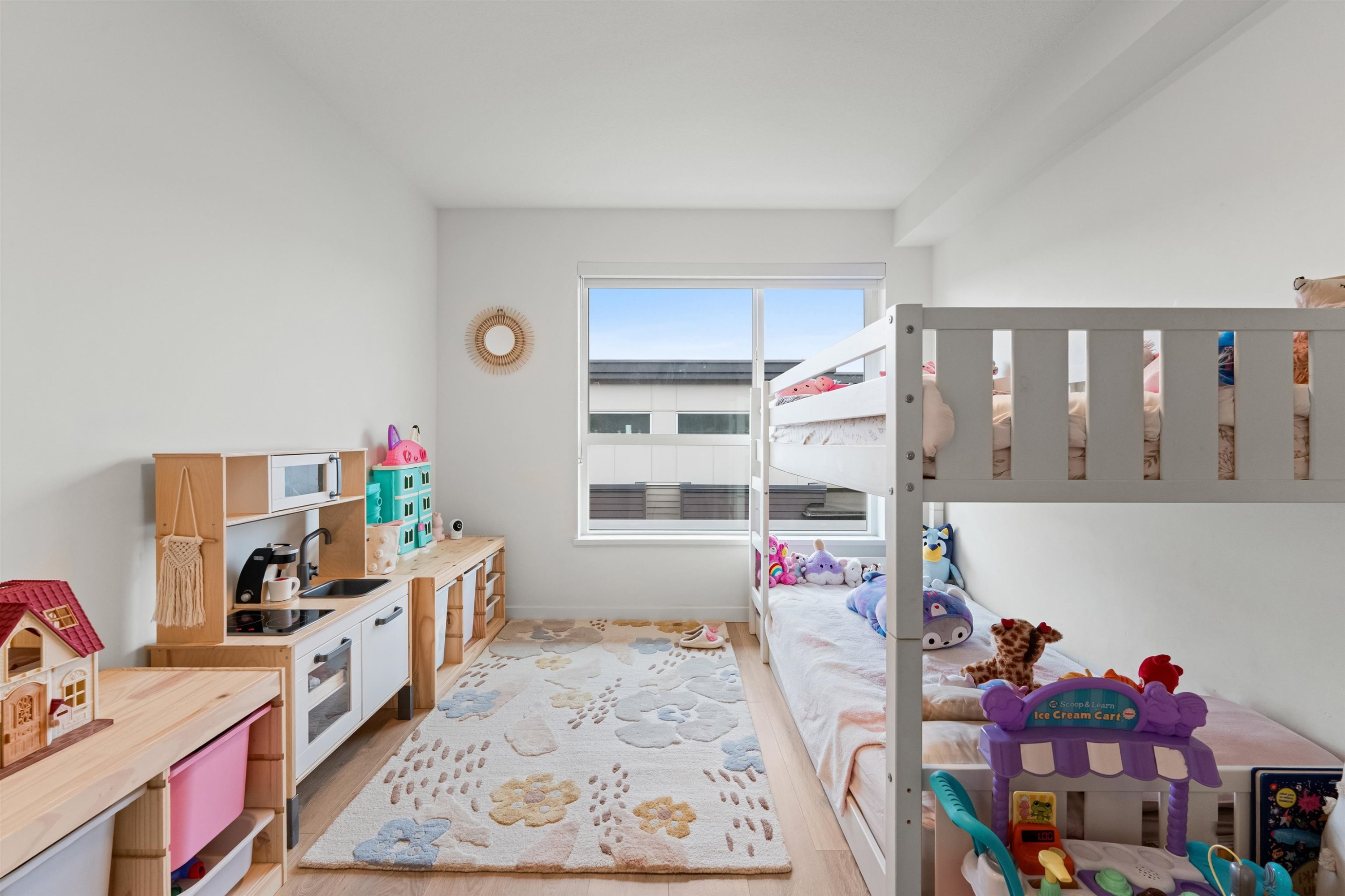 7-533 3Rd Street E, North Vancouver, BC