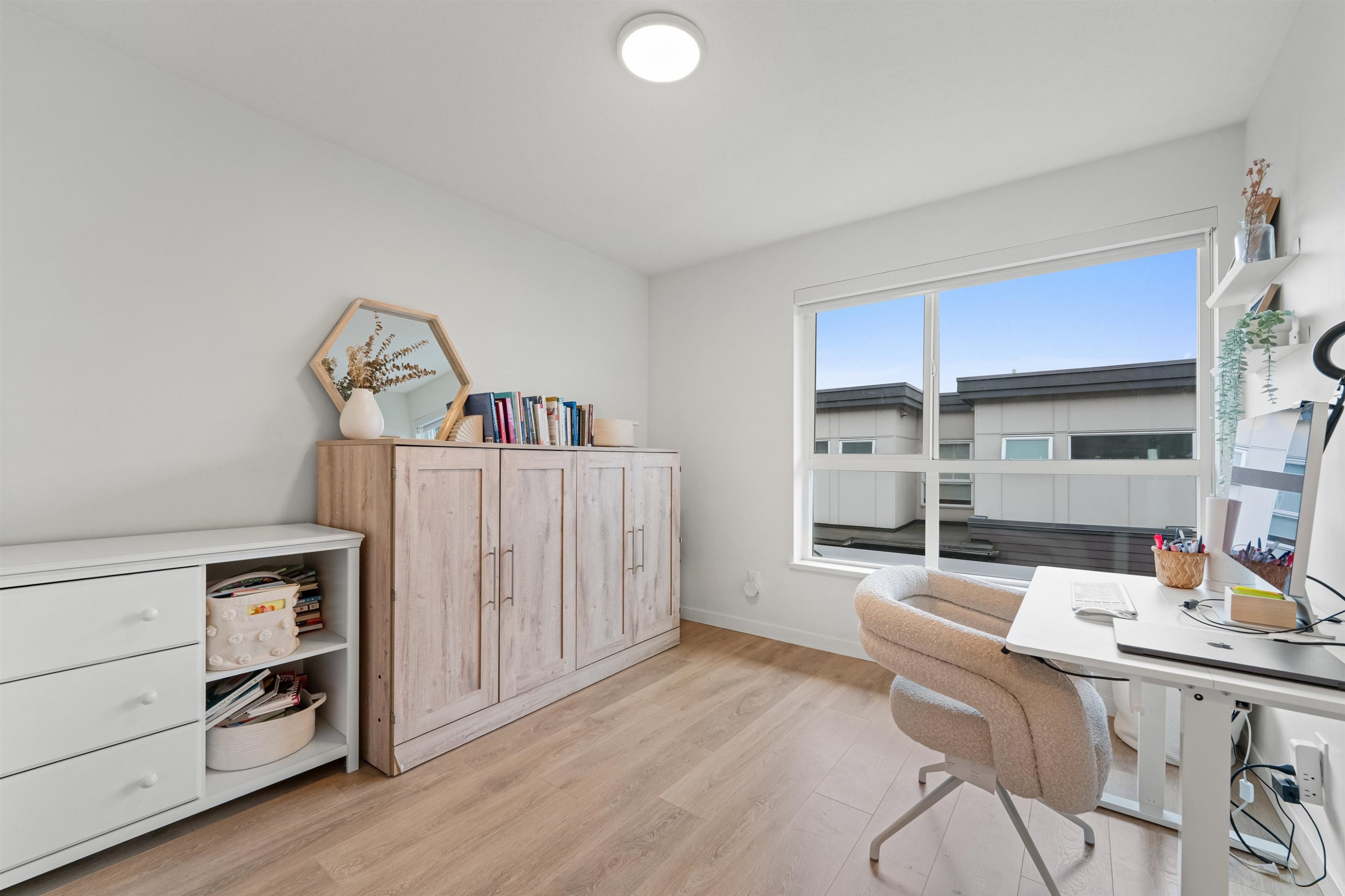 7-533 3Rd Street E, North Vancouver, BC