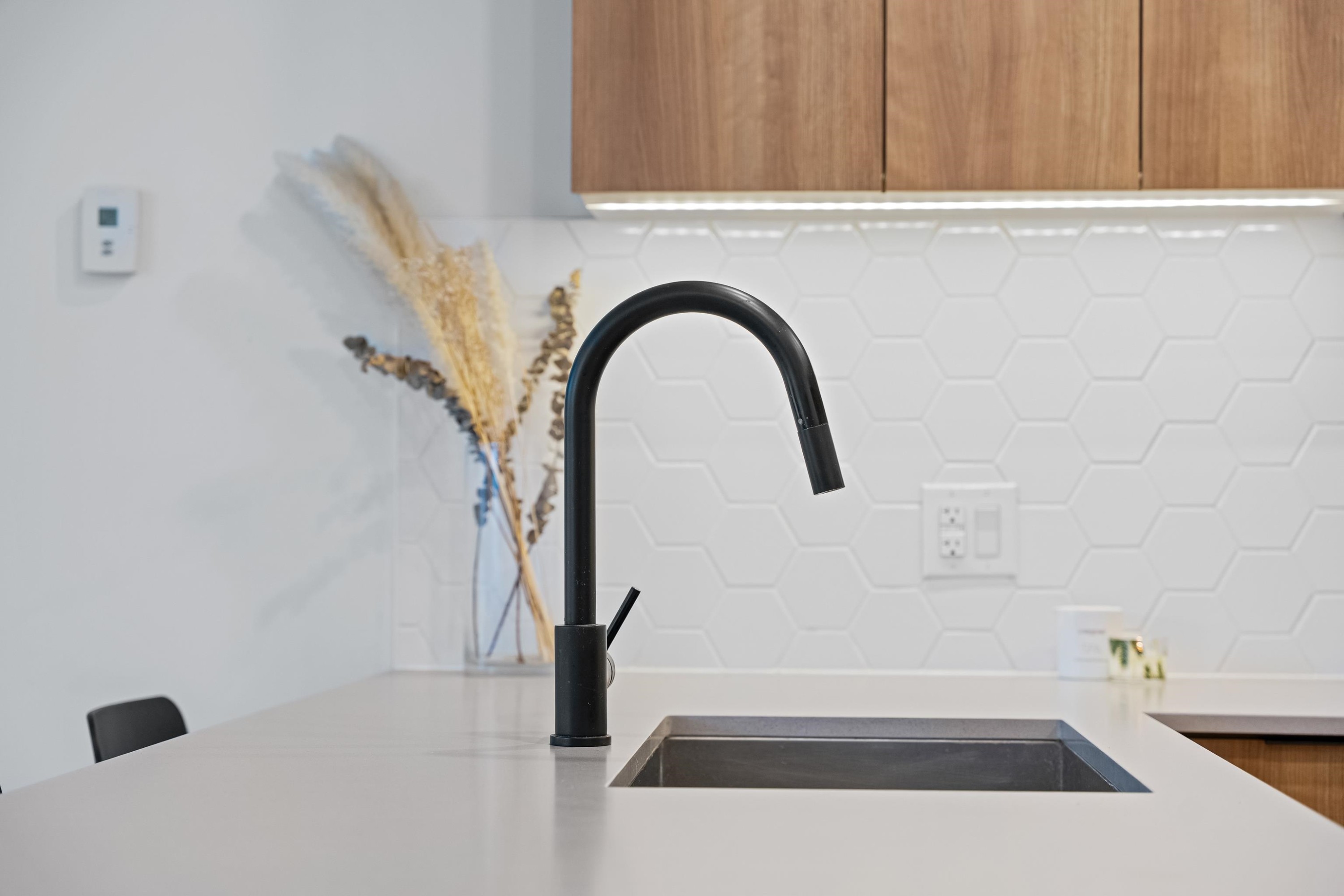 7-533 3Rd Street E, North Vancouver, BC