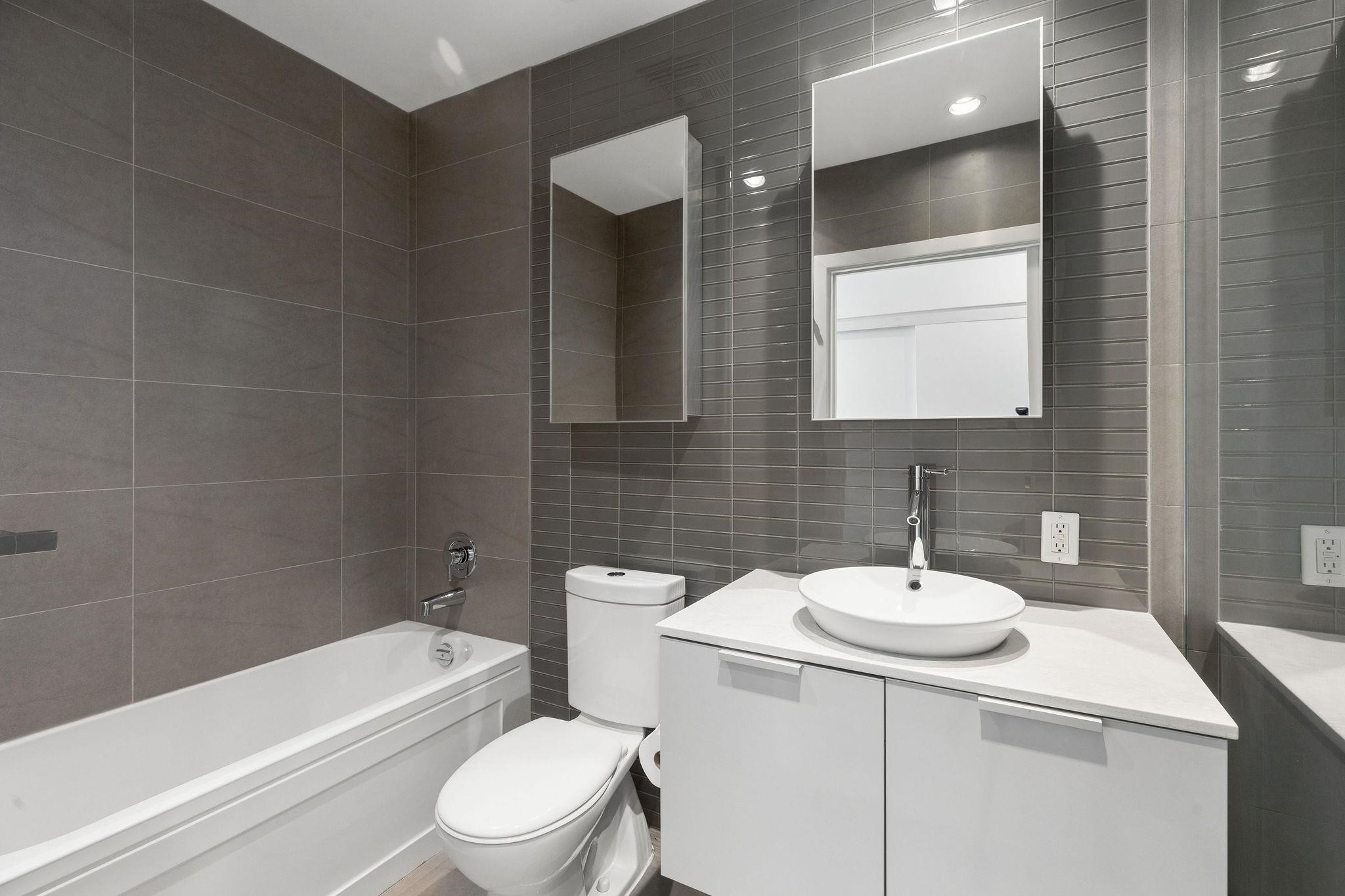 2904-108 Cordova Street W, Vancouver, BC