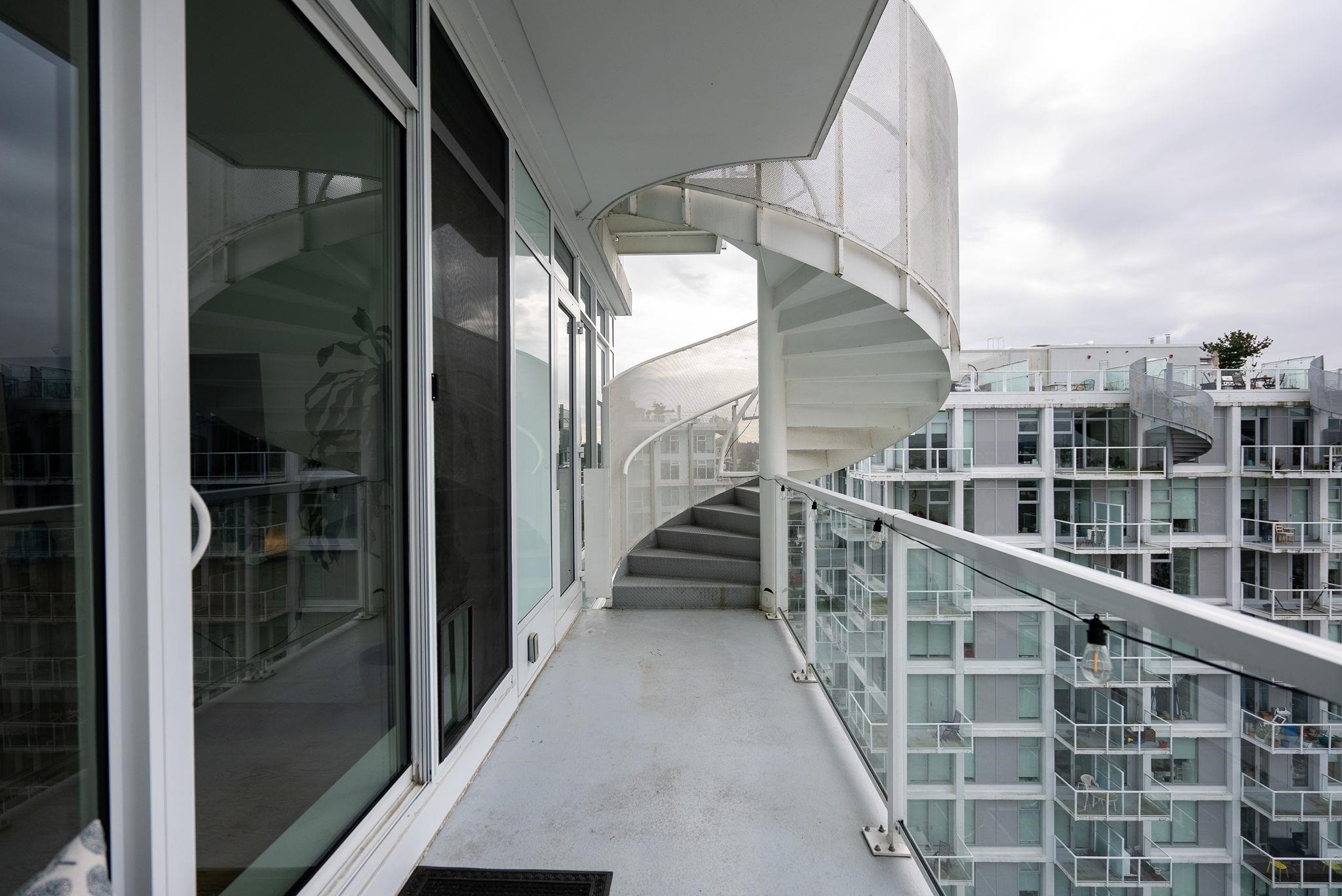 1801-4638 Gladstone Street, Vancouver, BC