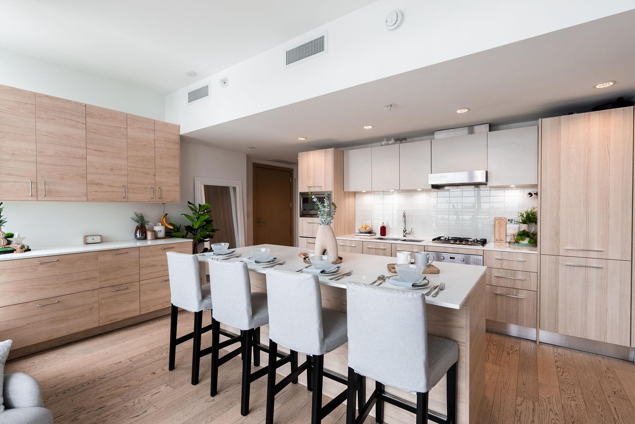 1801-4638 Gladstone Street, Vancouver, BC