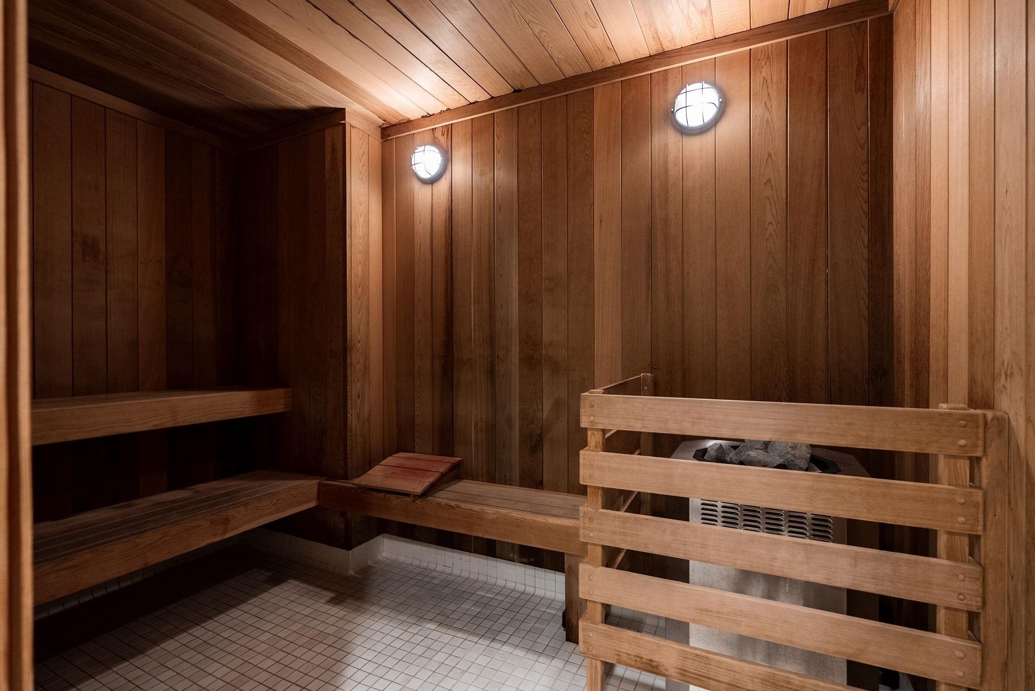 1801-4638 Gladstone Street, Vancouver, BC