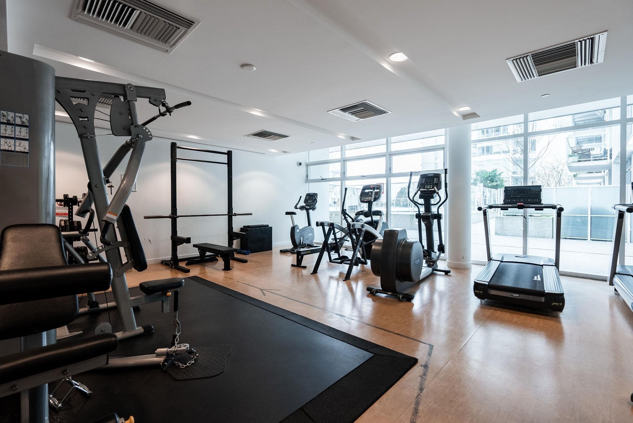 1801-4638 Gladstone Street, Vancouver, BC