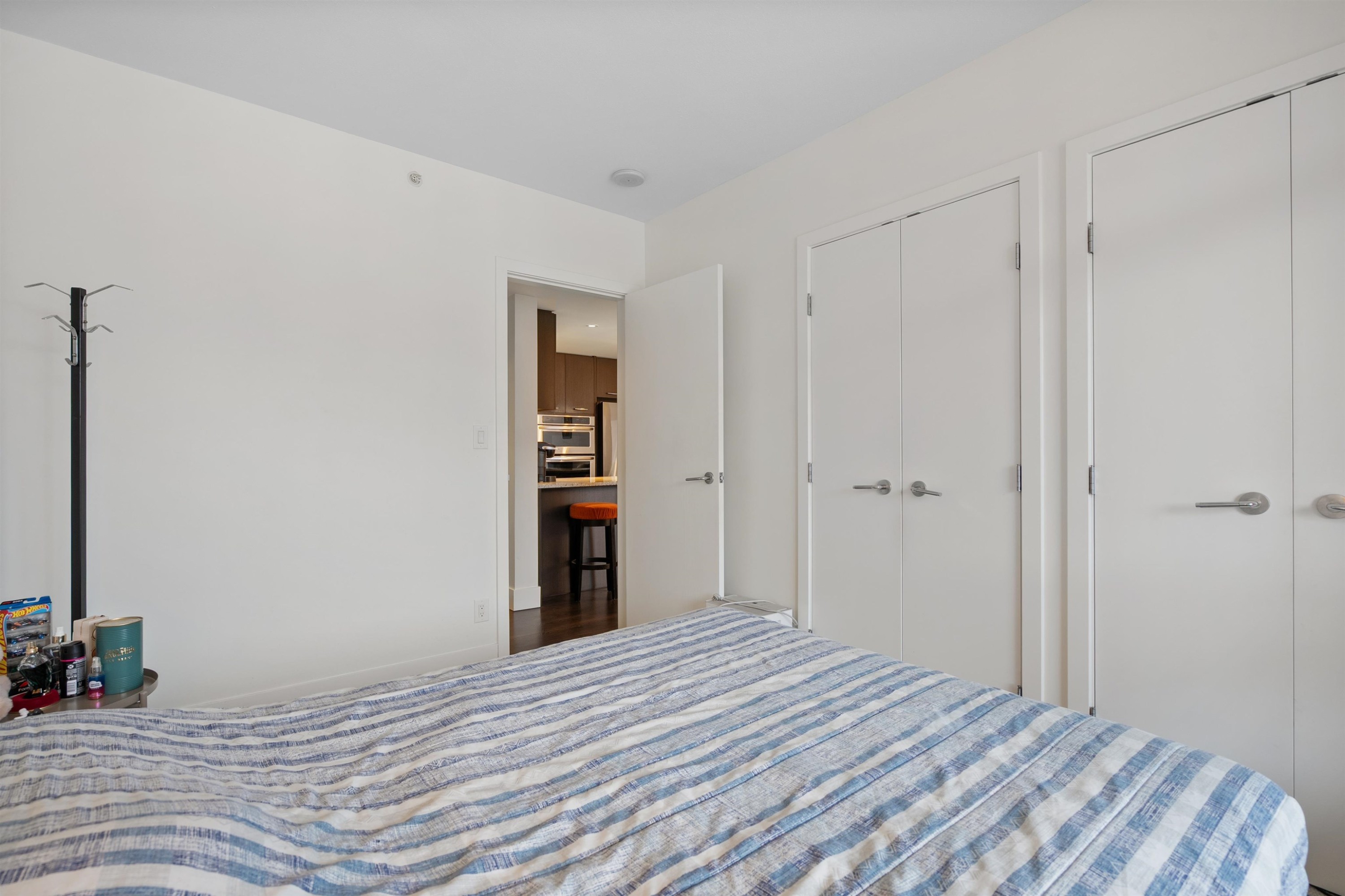 1608-150 15Th Street W, North Vancouver, BC