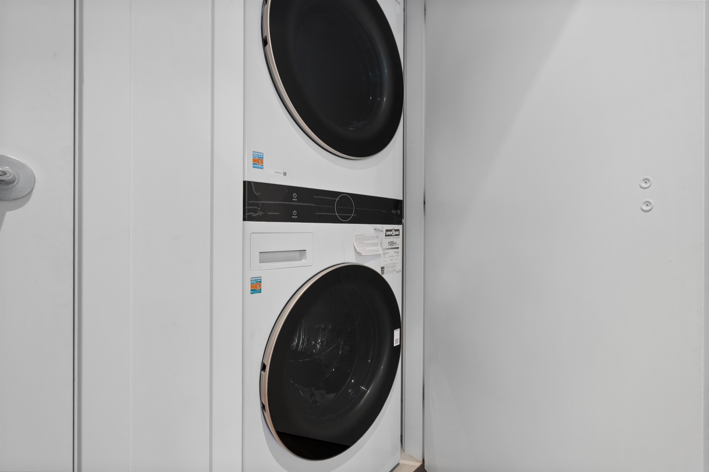 1608-150 15Th Street W, North Vancouver, BC