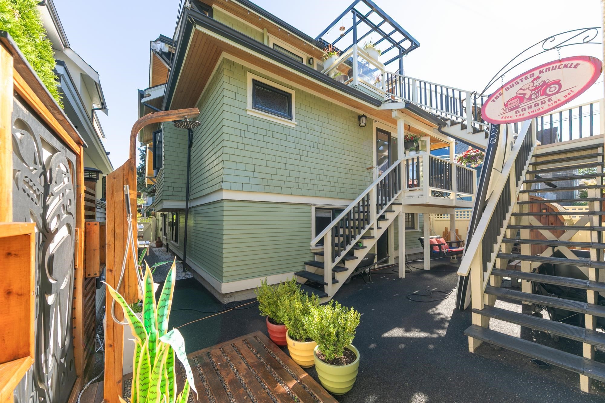 153 19Th Avenue W, Vancouver, BC