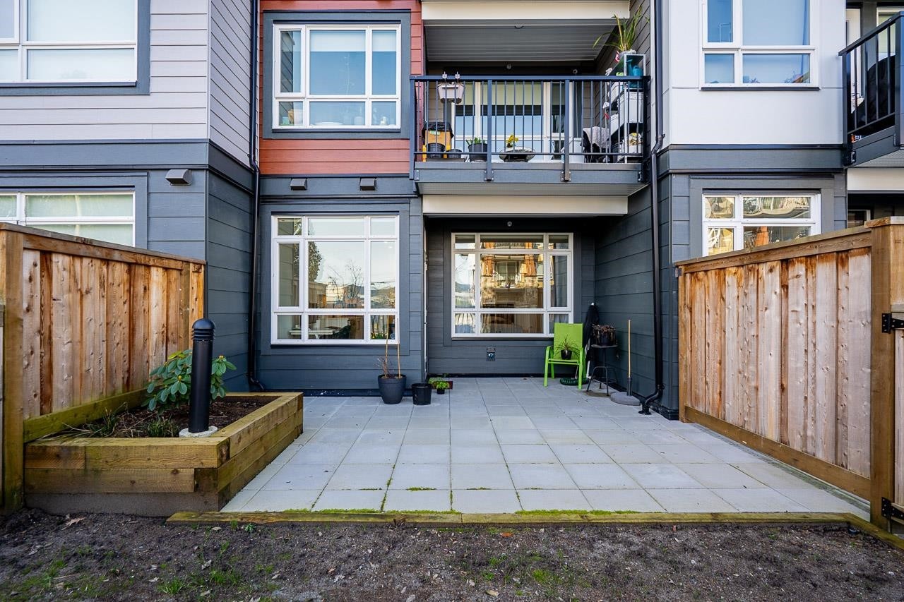 105-22575 Brown Avenue, Maple Ridge, BC