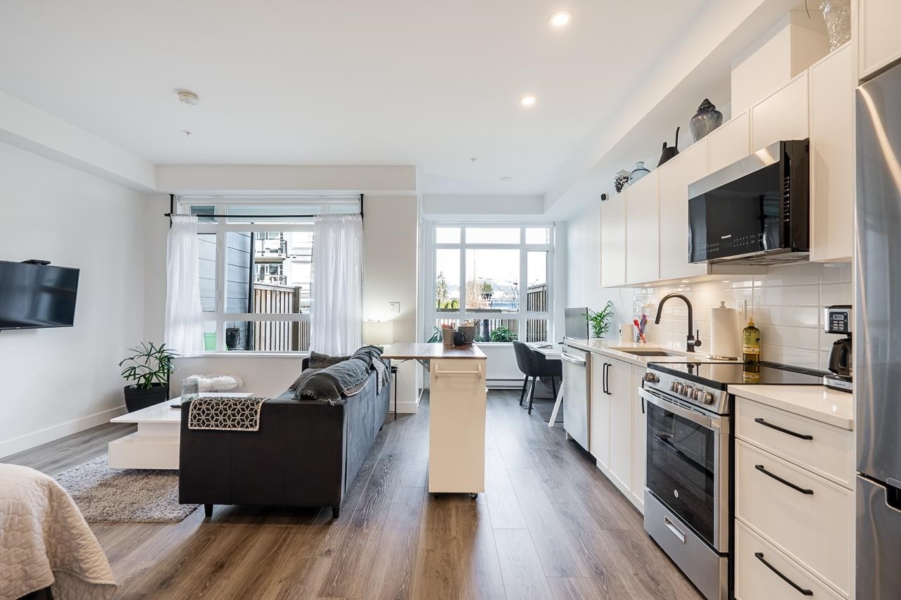 105-22575 Brown Avenue, Maple Ridge, BC