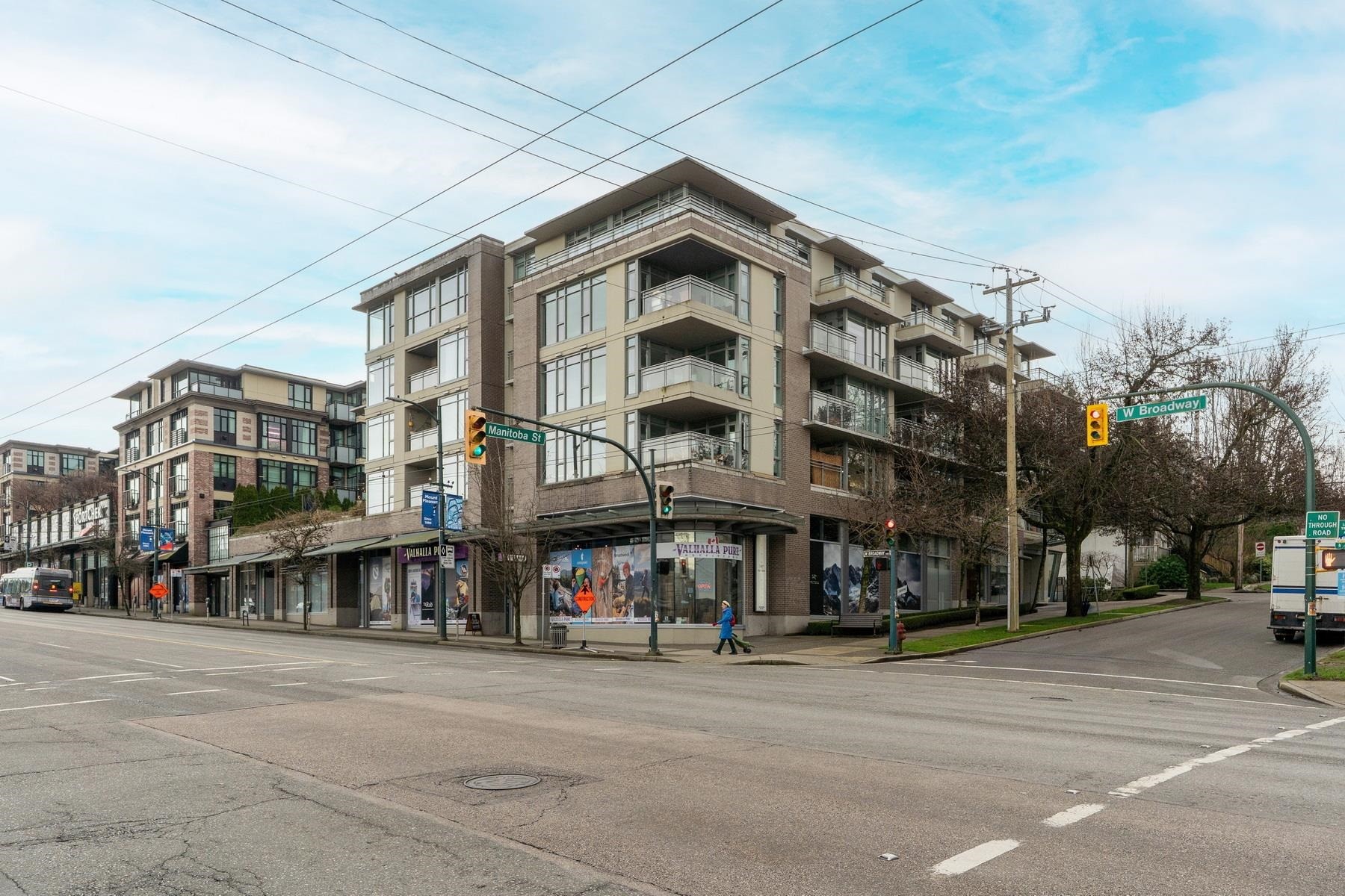 413-2520 Manitoba Street, Vancouver, BC