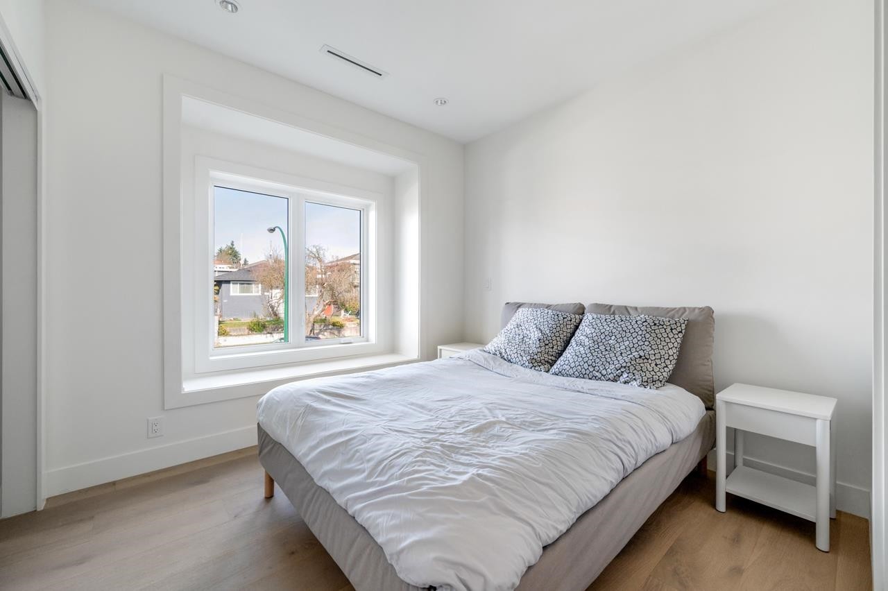 1-366 64Th Avenue E, Vancouver, BC