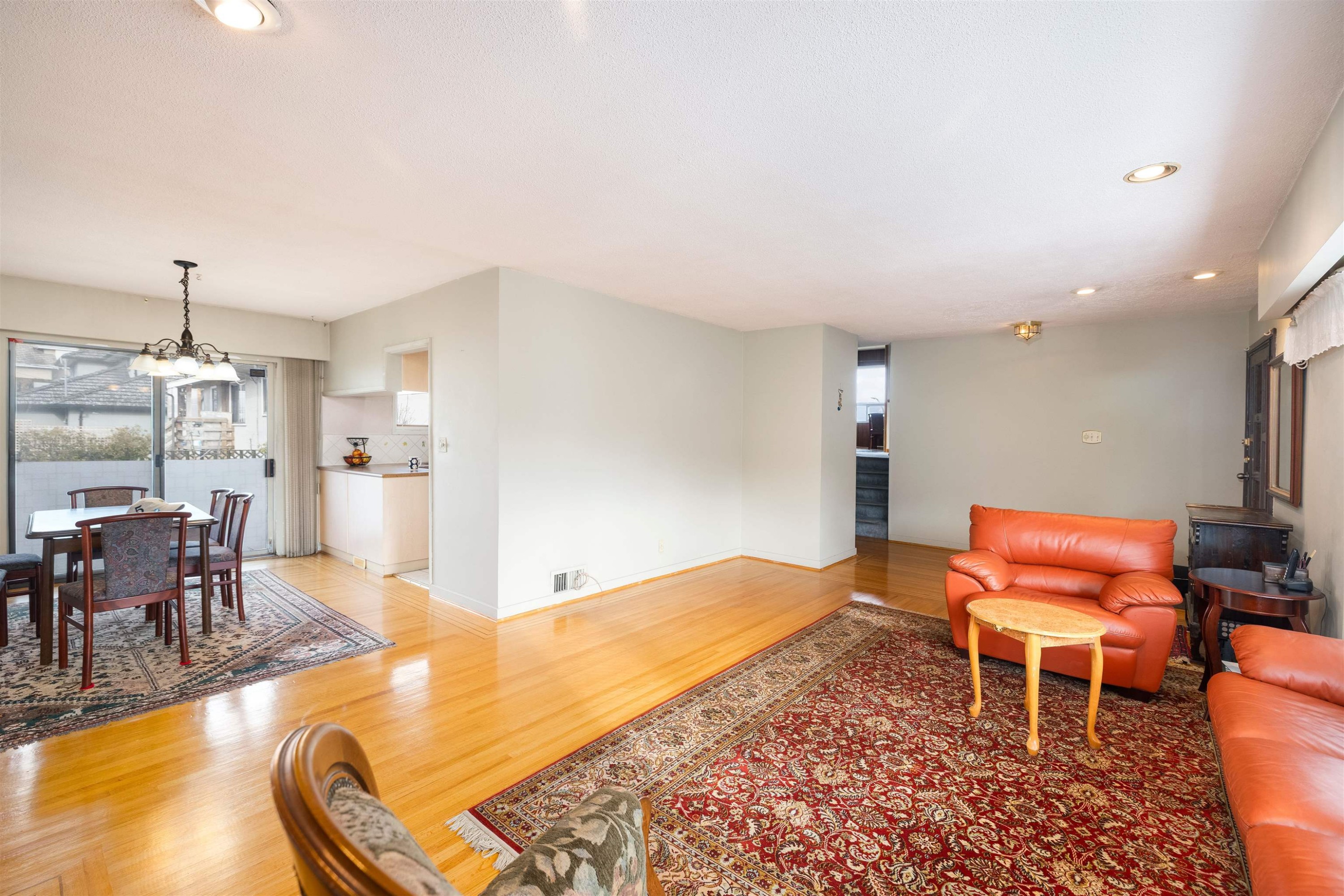 5045 Barker Crescent, Burnaby, BC