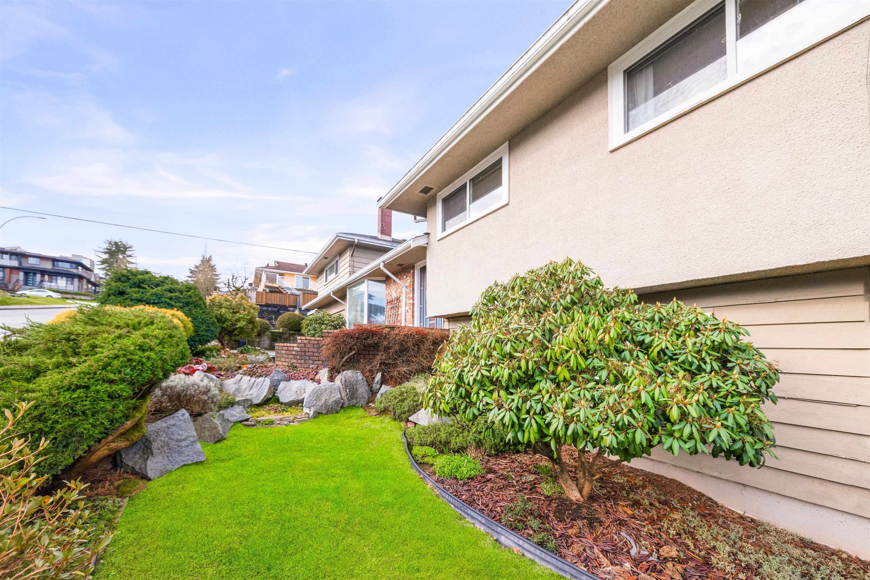 5045 Barker Crescent, Burnaby, BC