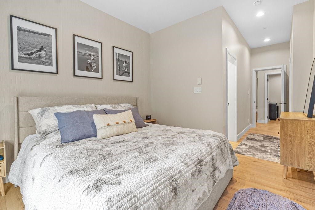 122-55 Klahanie Drive, Port Moody, BC