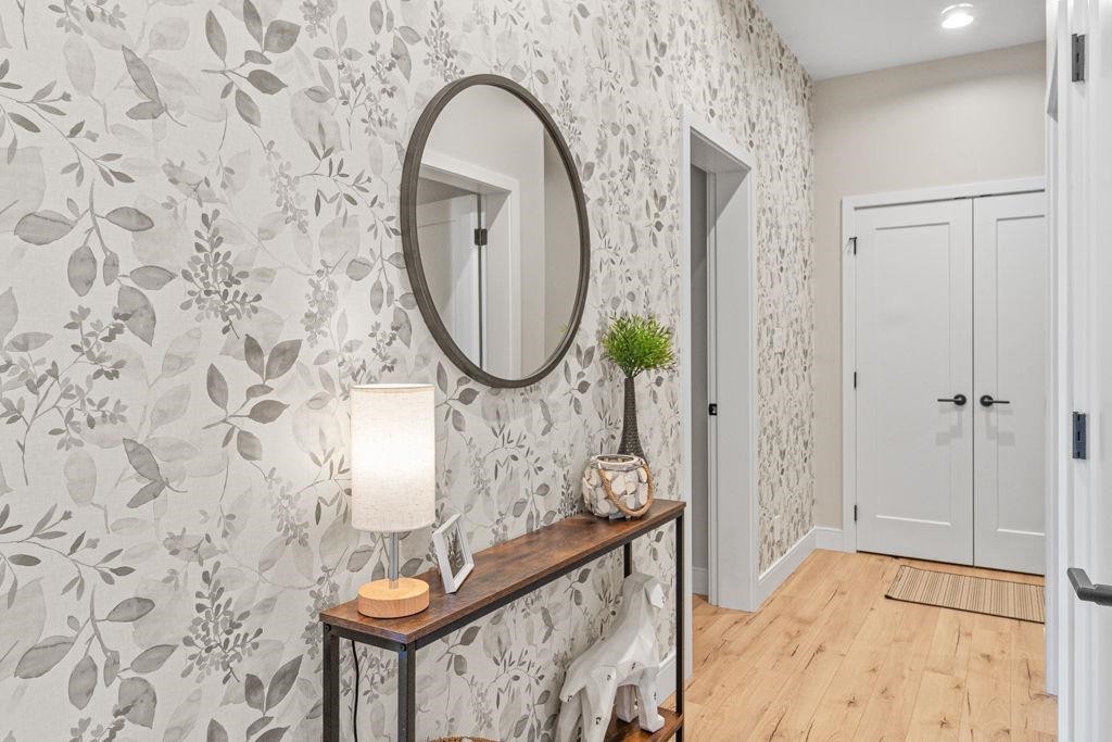 122-55 Klahanie Drive, Port Moody, BC