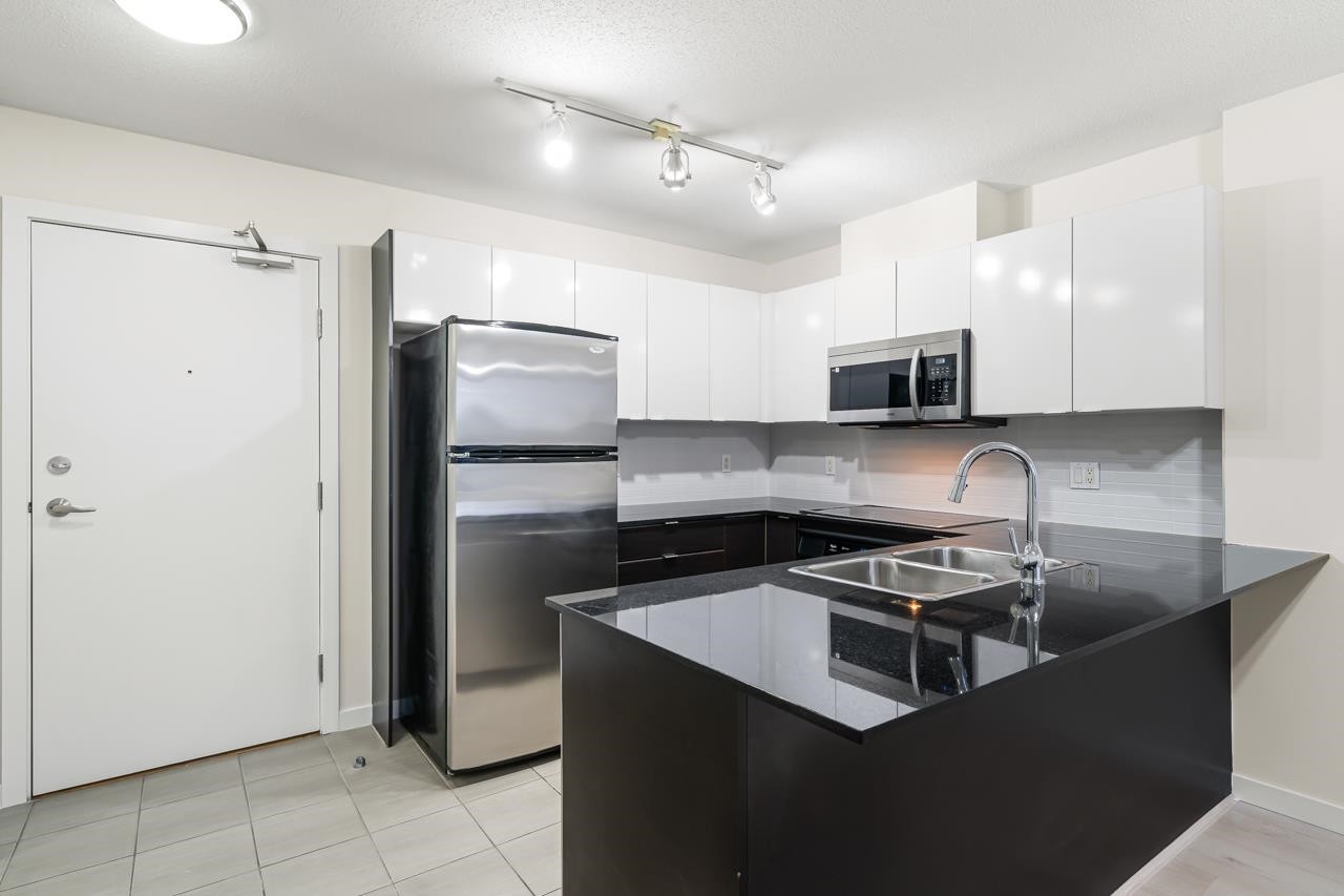 1105-4178 Dawson Street, Burnaby, BC