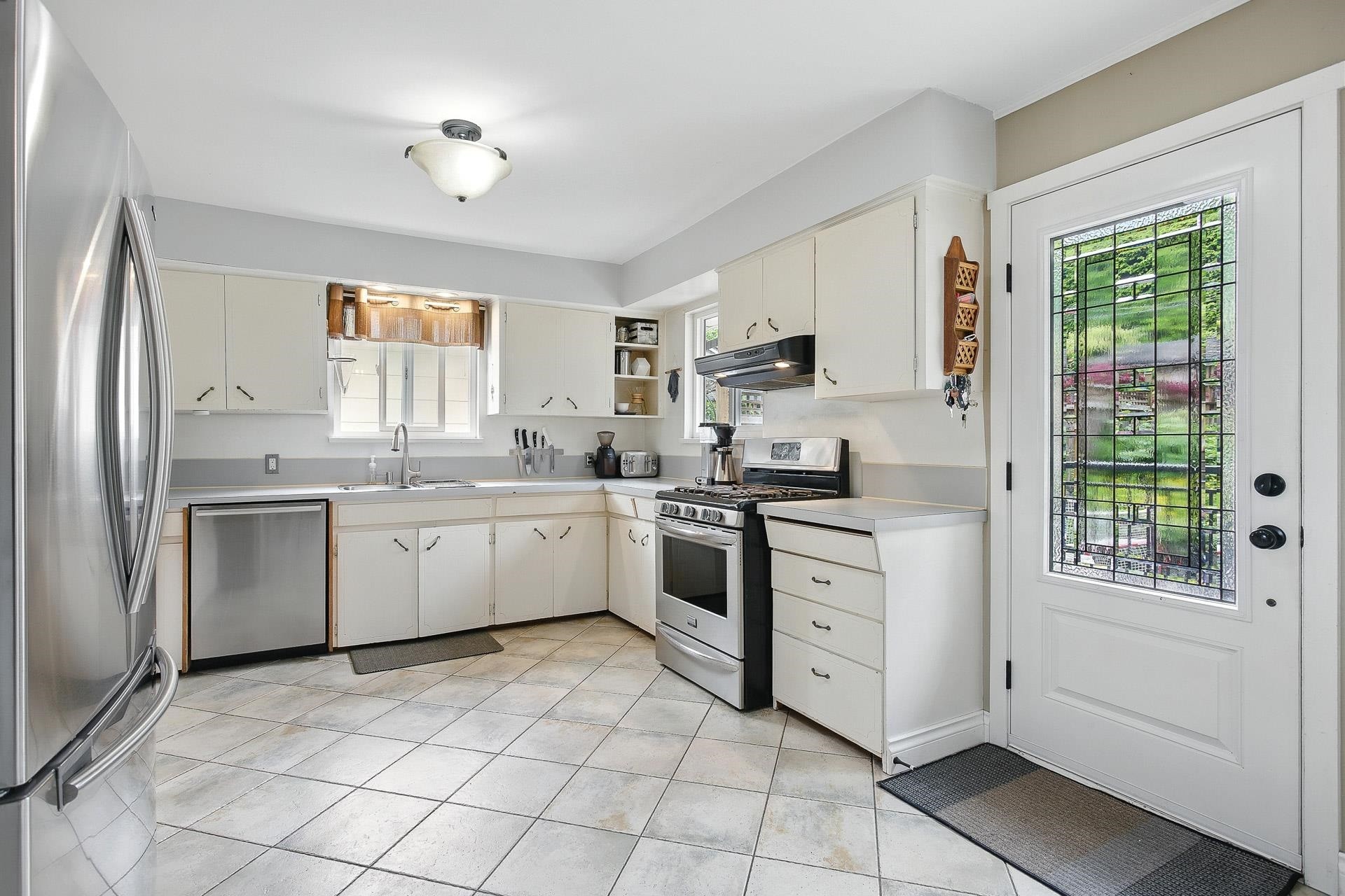 2317 St George Street, Port Moody, BC