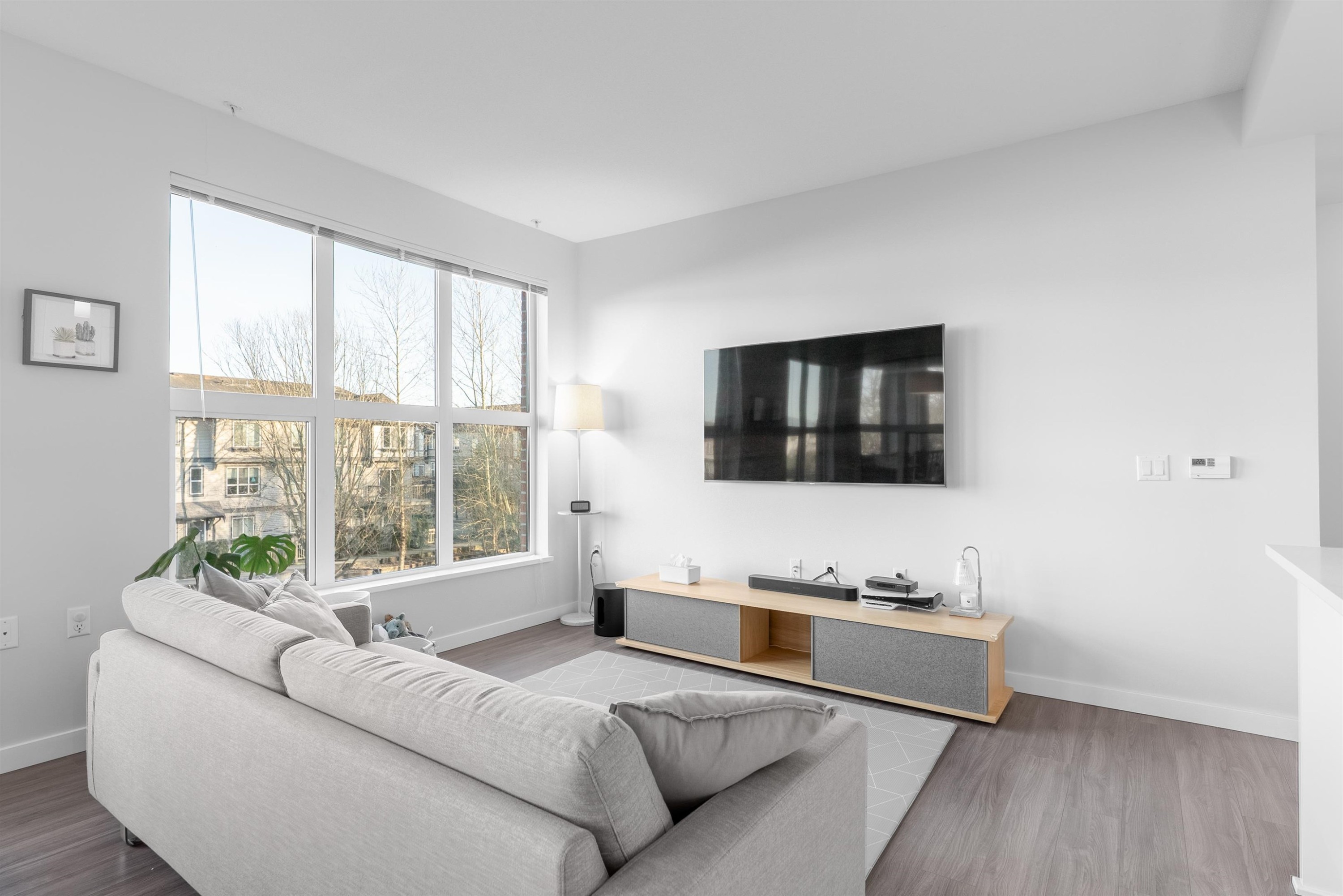 228-9551 Alexandra Road, Richmond, BC