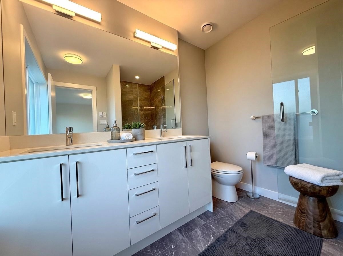 99-4337 Boundary Road, Richmond, BC