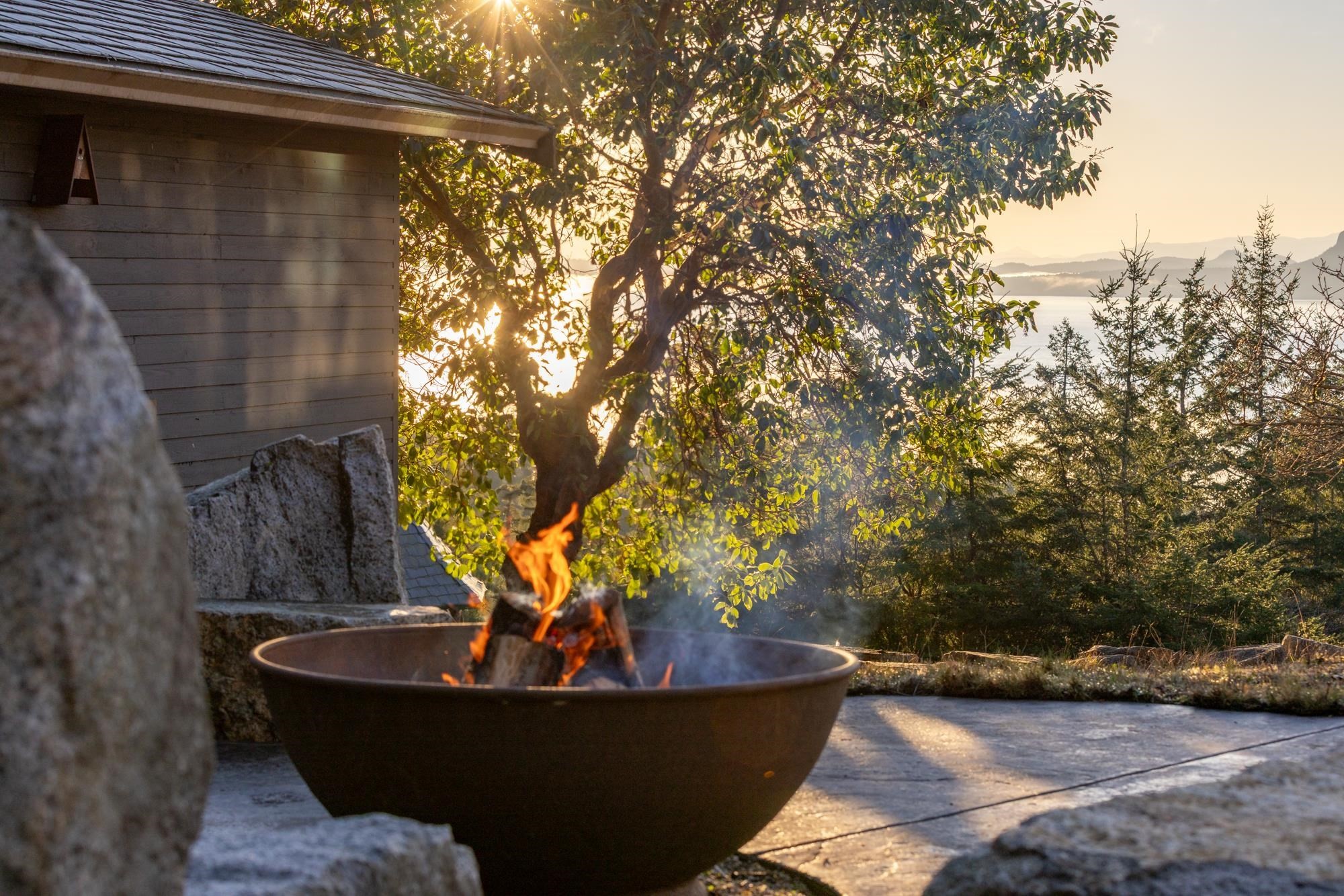 10339 Sunshine Coast Highway, Halfmoon Bay, BC