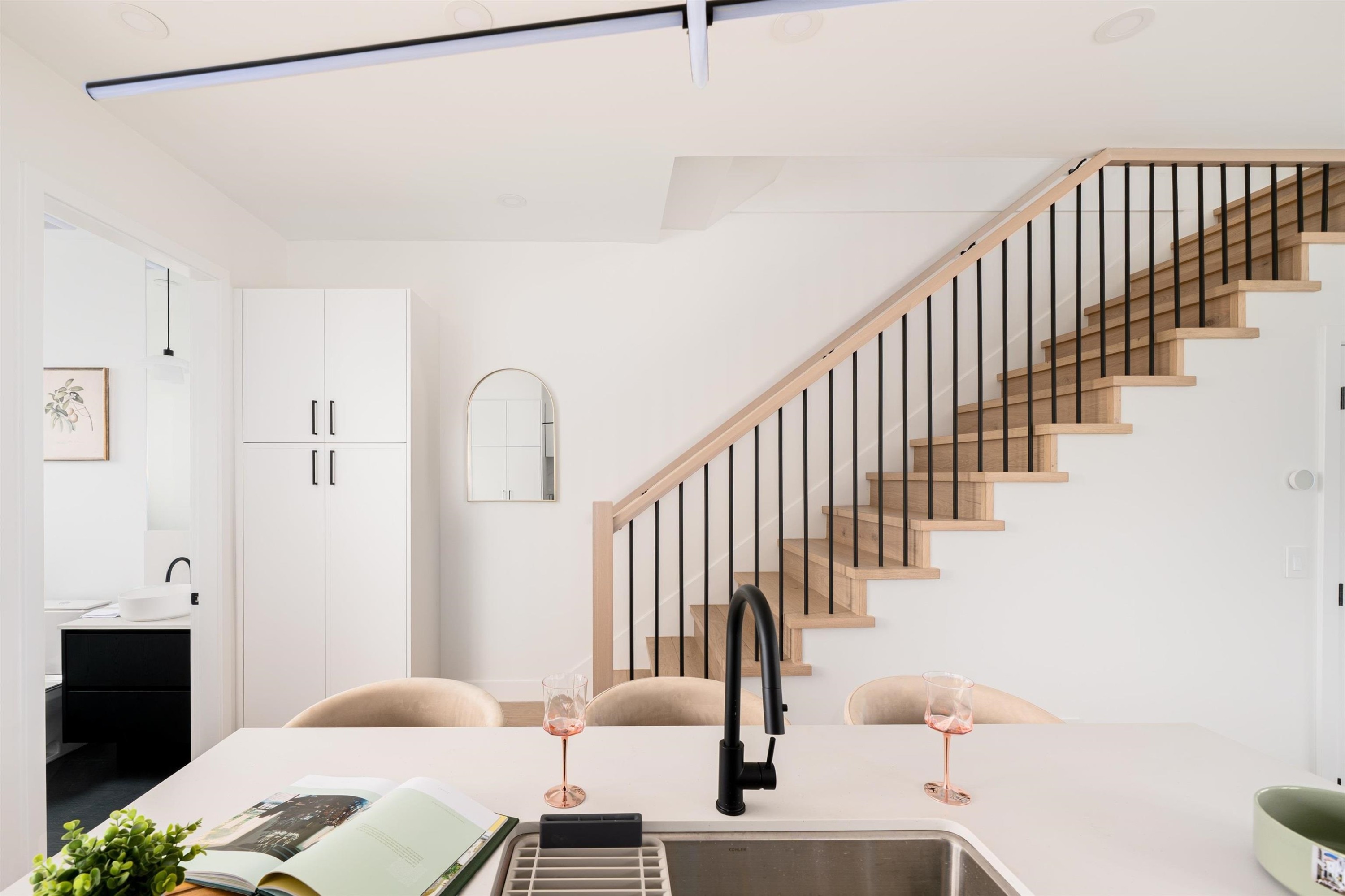 836 64Th Avenue W, Vancouver, BC