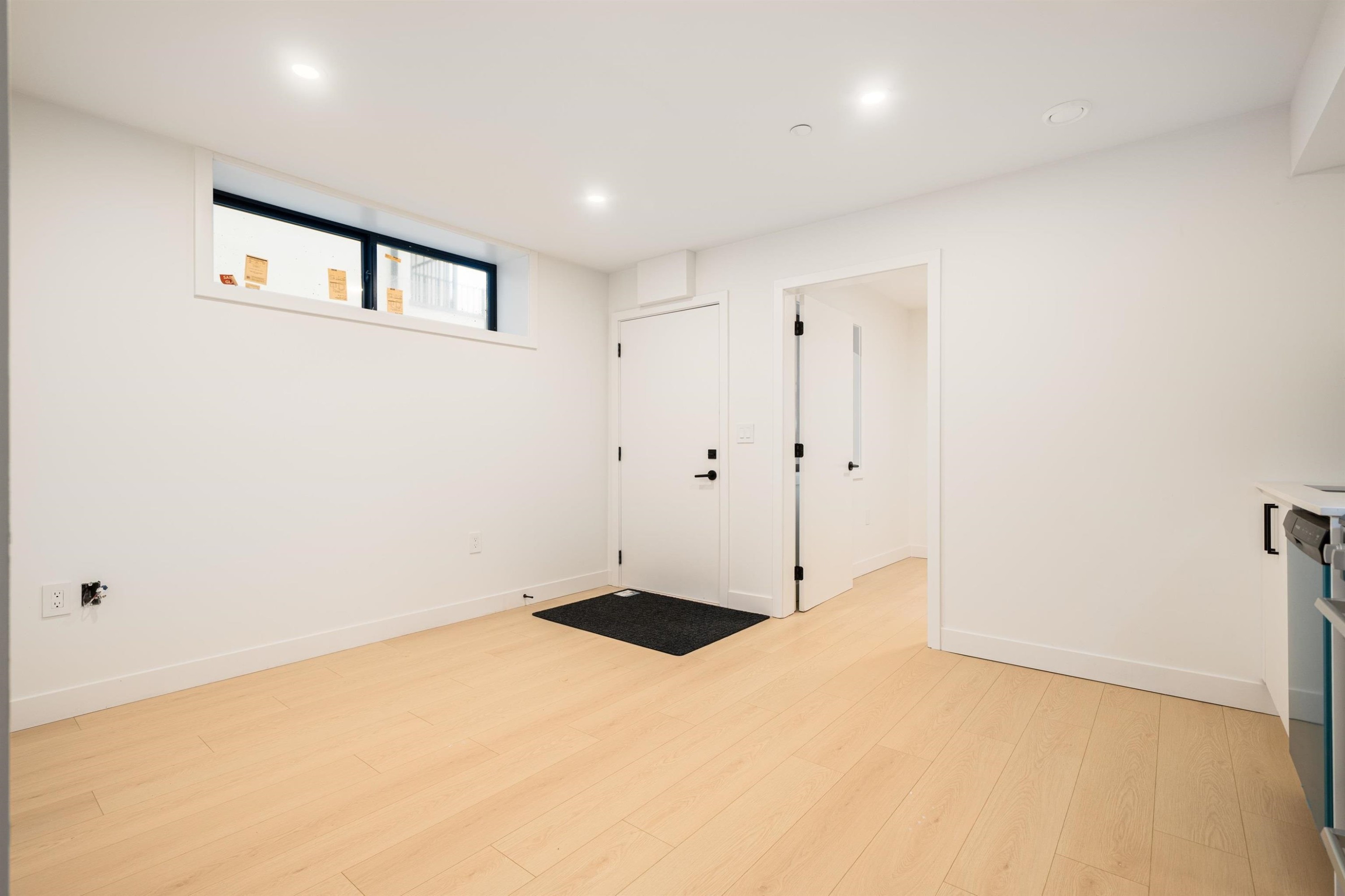 836 64Th Avenue W, Vancouver, BC