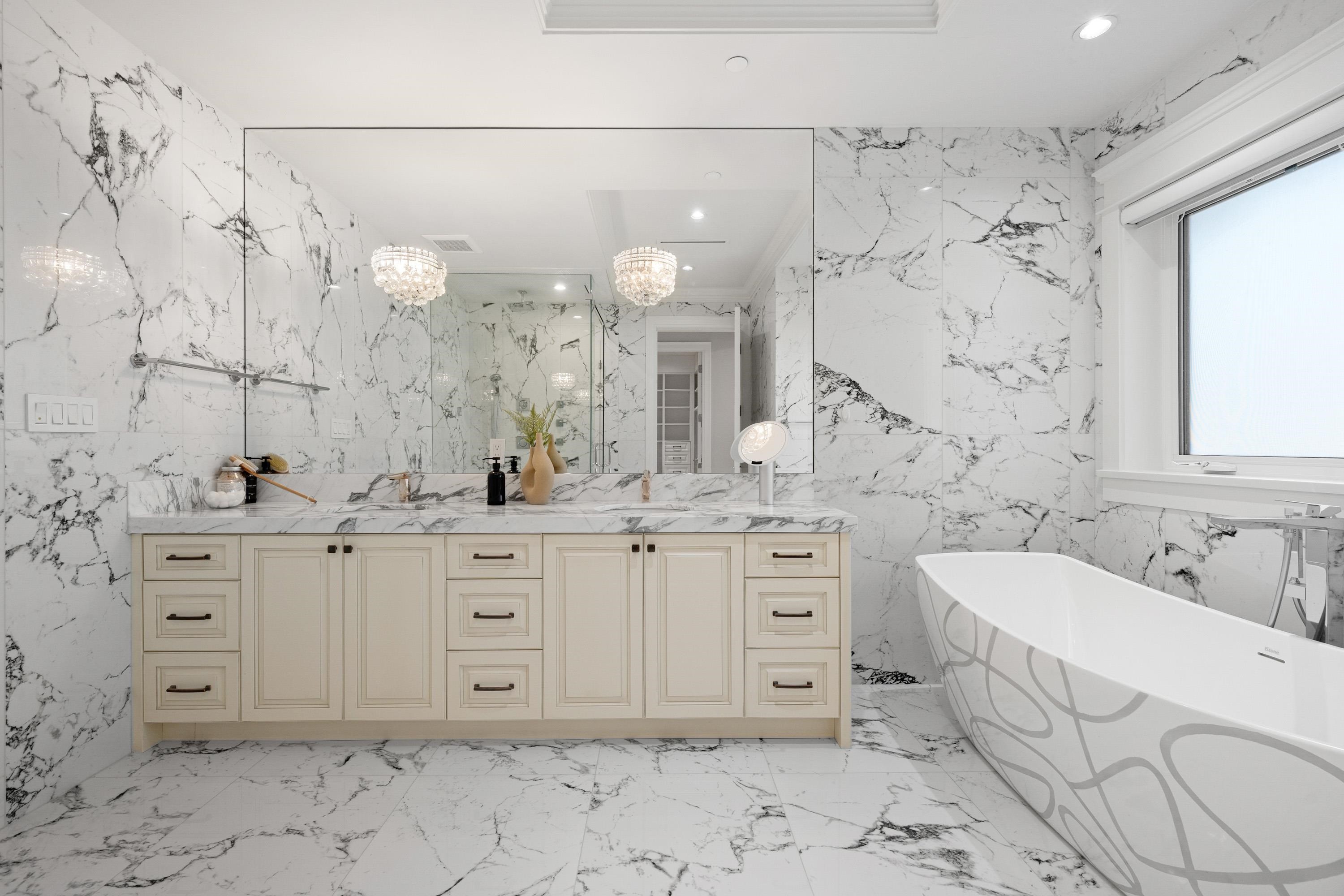 3981 35Th Avenue W, Vancouver, BC