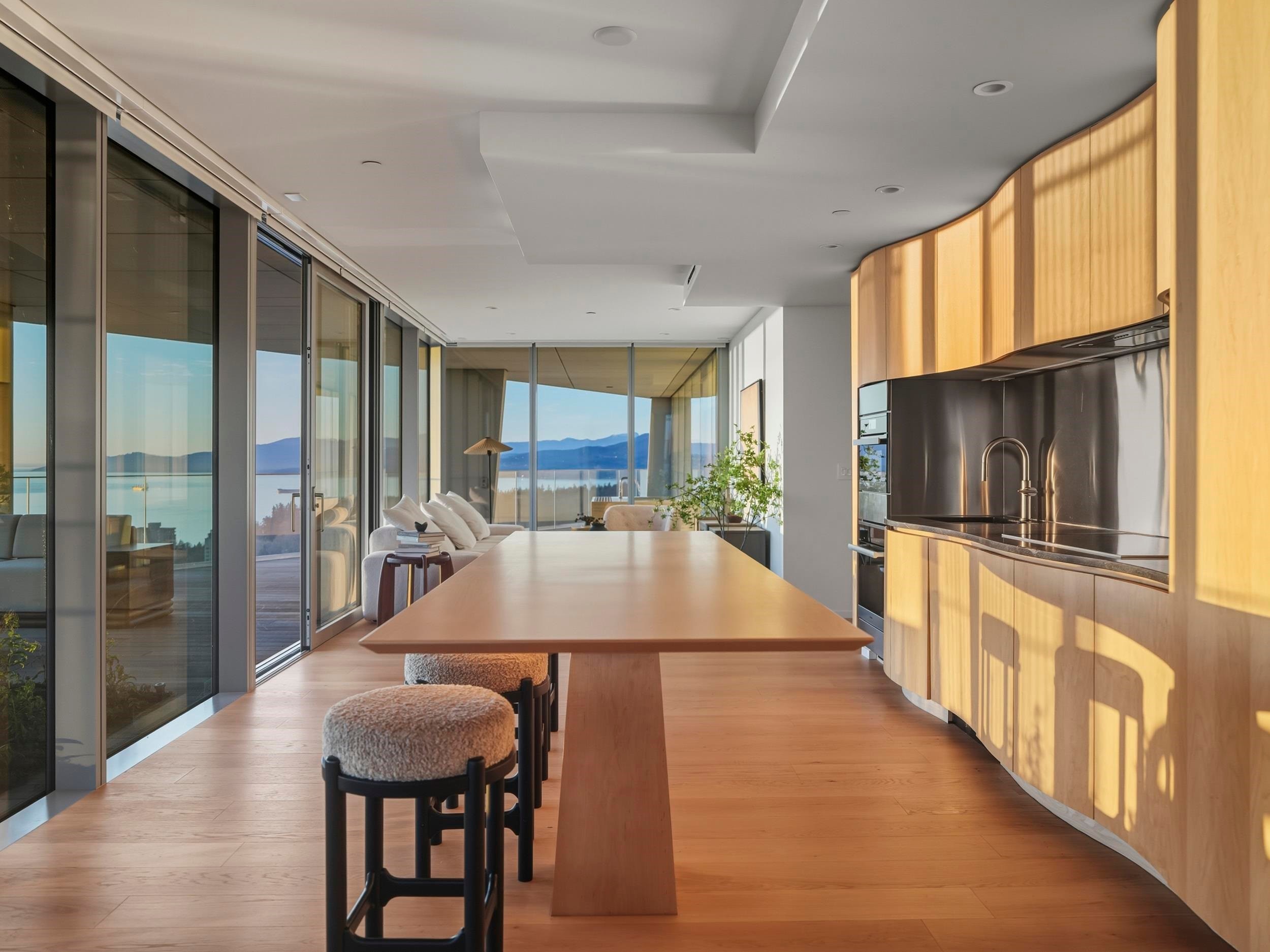 3902-1568 Alberni Street, Vancouver, BC