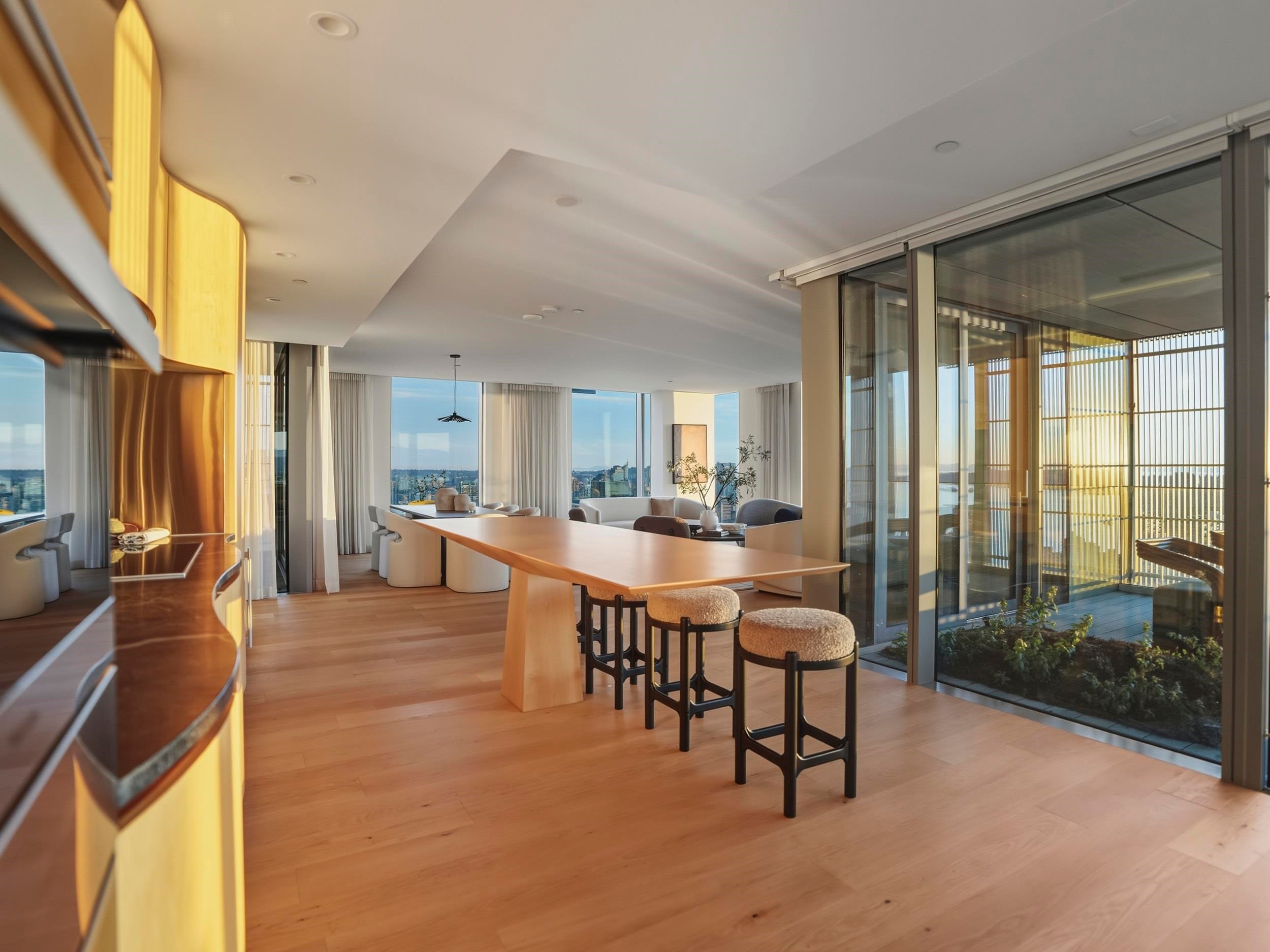 3902-1568 Alberni Street, Vancouver, BC