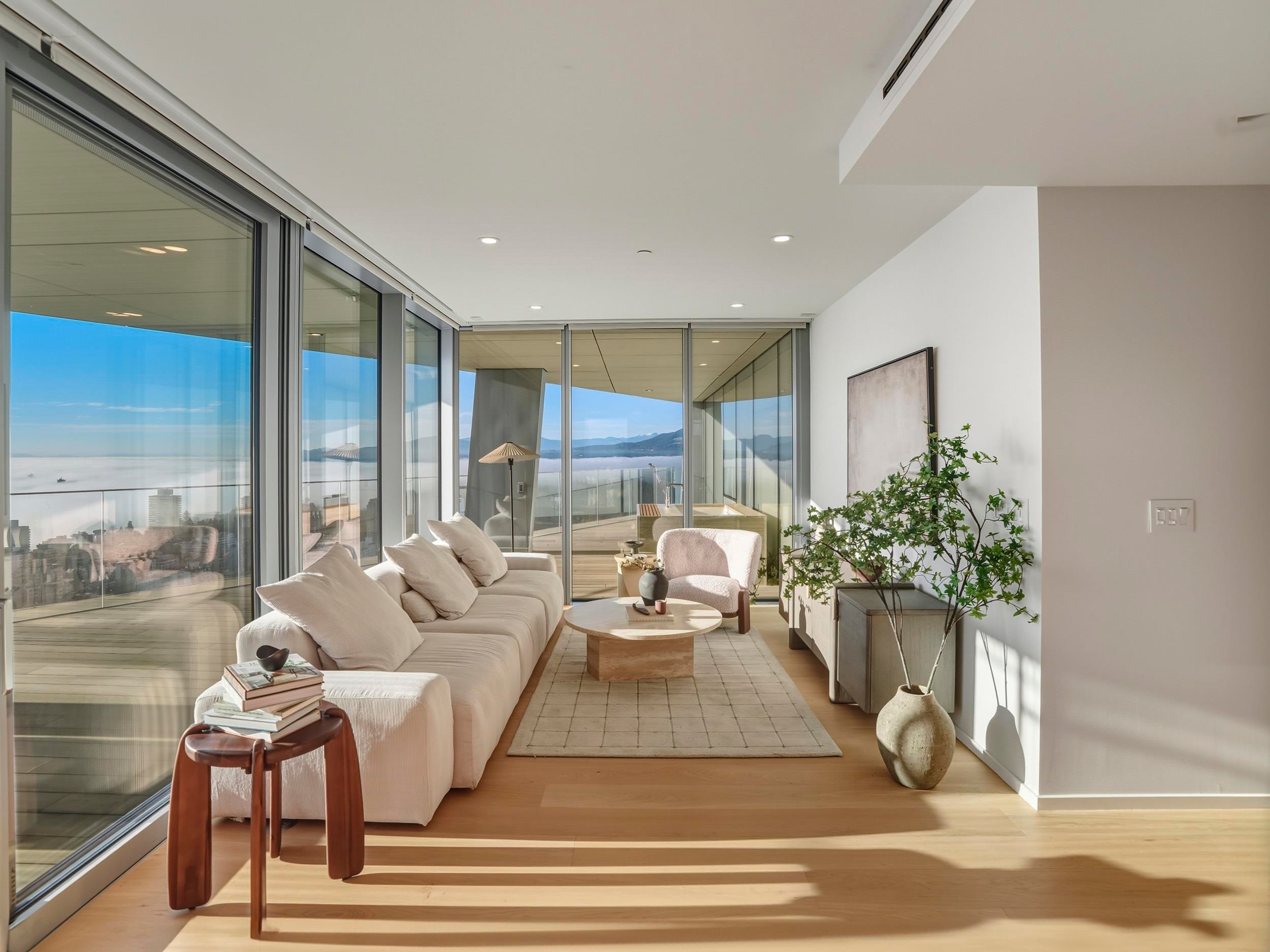 3902-1568 Alberni Street, Vancouver, BC