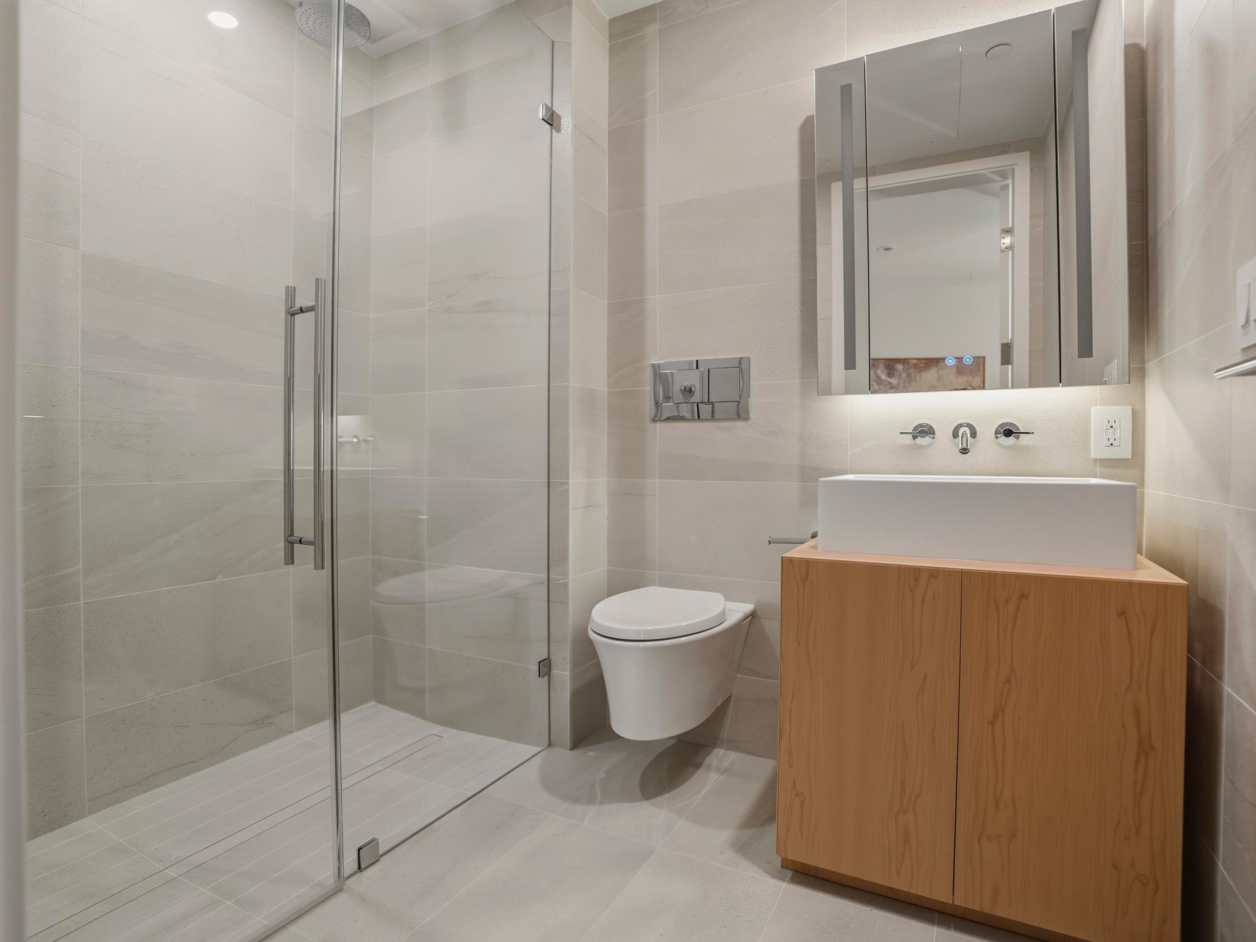 3902-1568 Alberni Street, Vancouver, BC