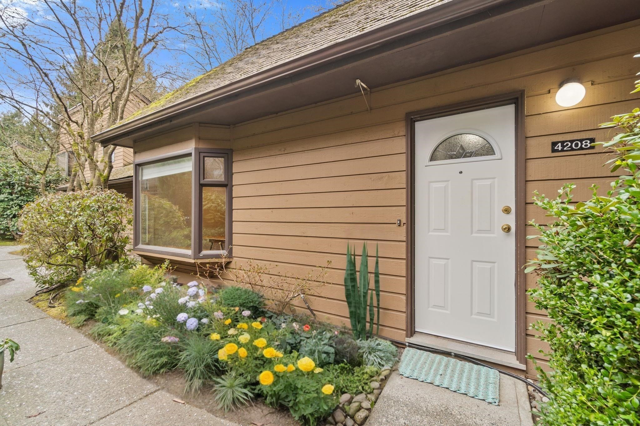 4208 Garden Grove Drive, Burnaby, BC