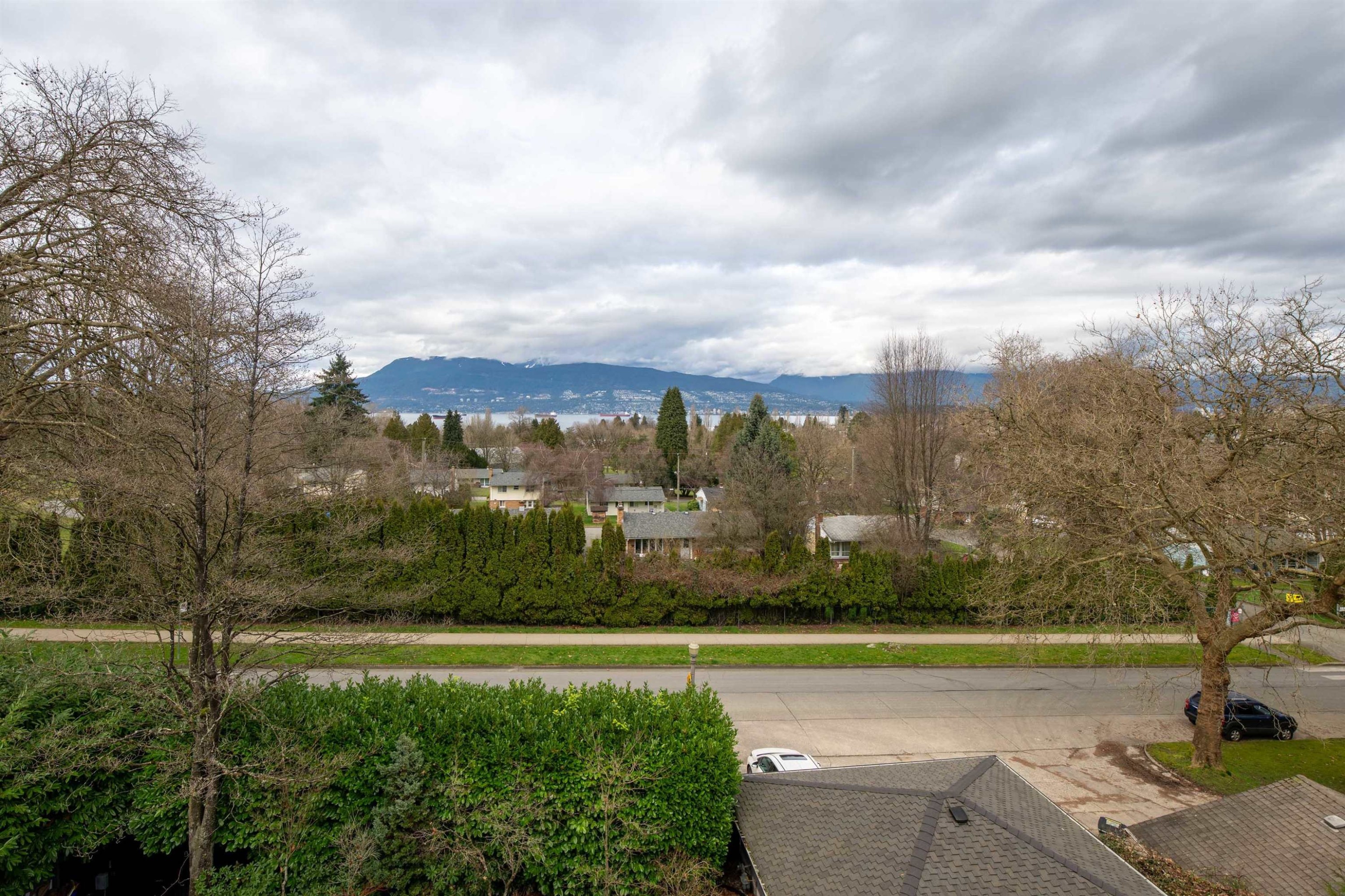 3955 Broadway W, Vancouver, BC