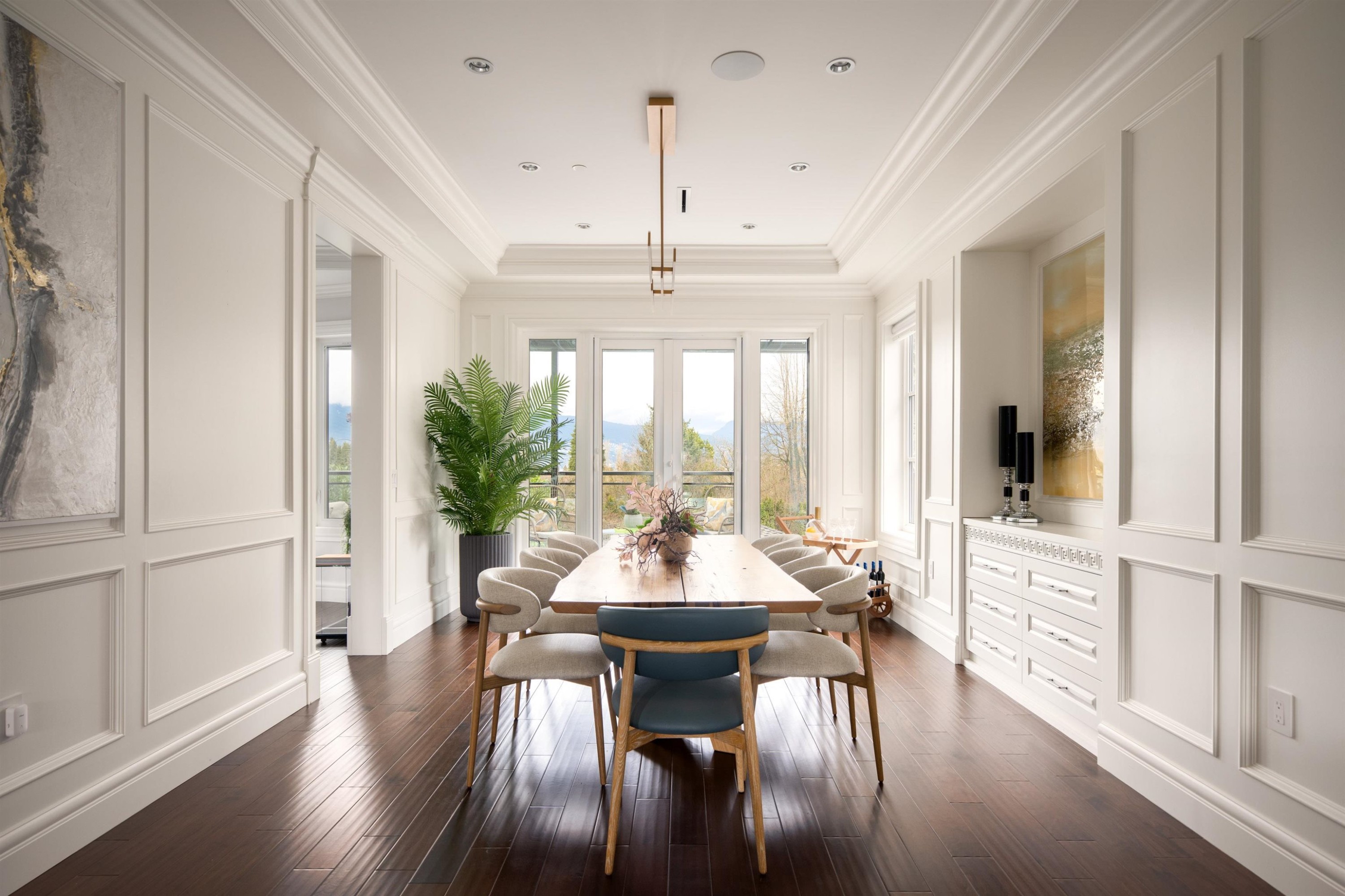 3955 Broadway W, Vancouver, BC