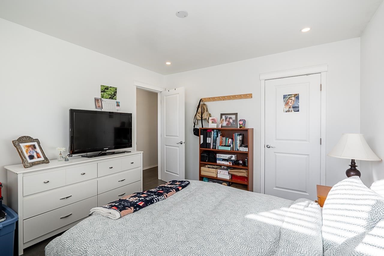 2057 Lorraine Avenue, Coquitlam, BC