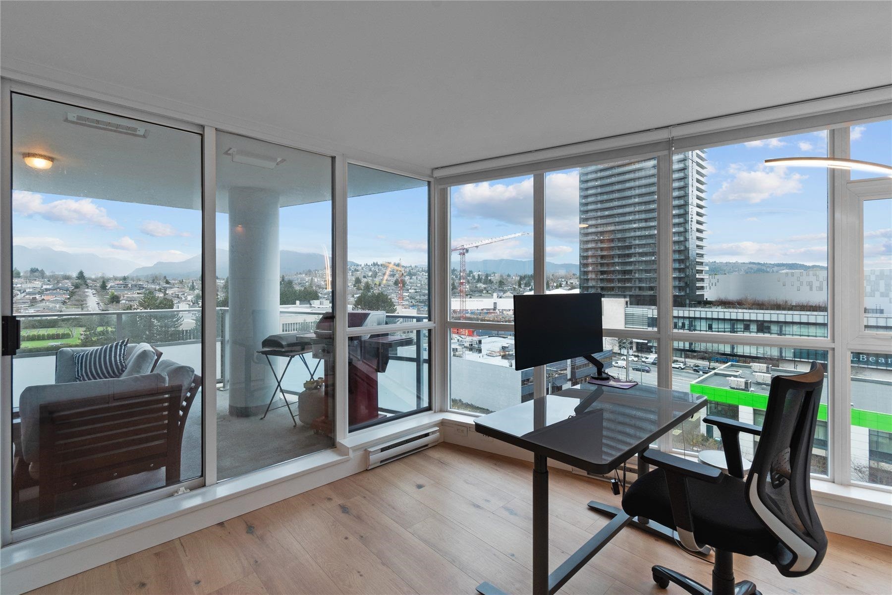 1102-4400 Buchanan Street, Burnaby, BC