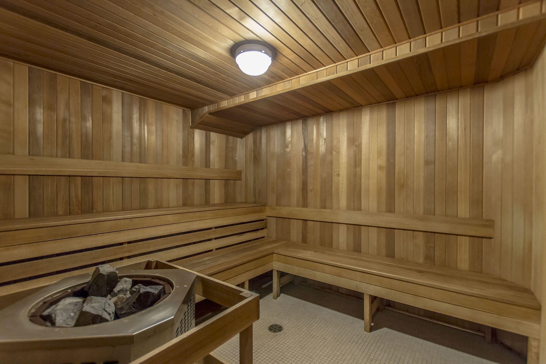 1102-4400 Buchanan Street, Burnaby, BC