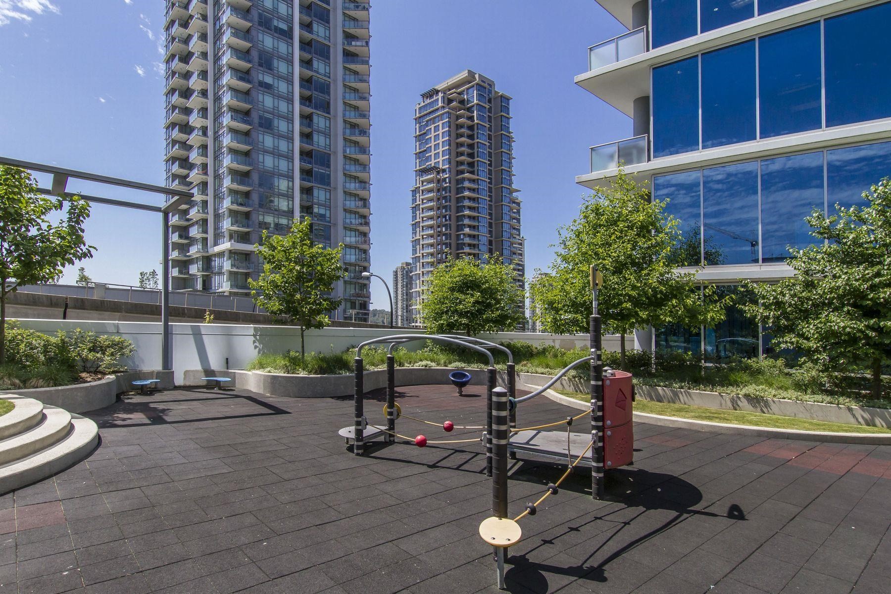 1102-4400 Buchanan Street, Burnaby, BC