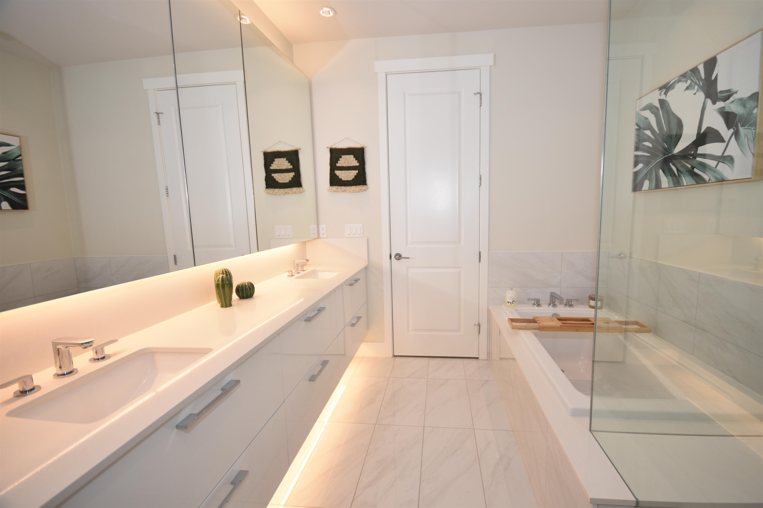 229-5535 Admiral Way, Delta, BC